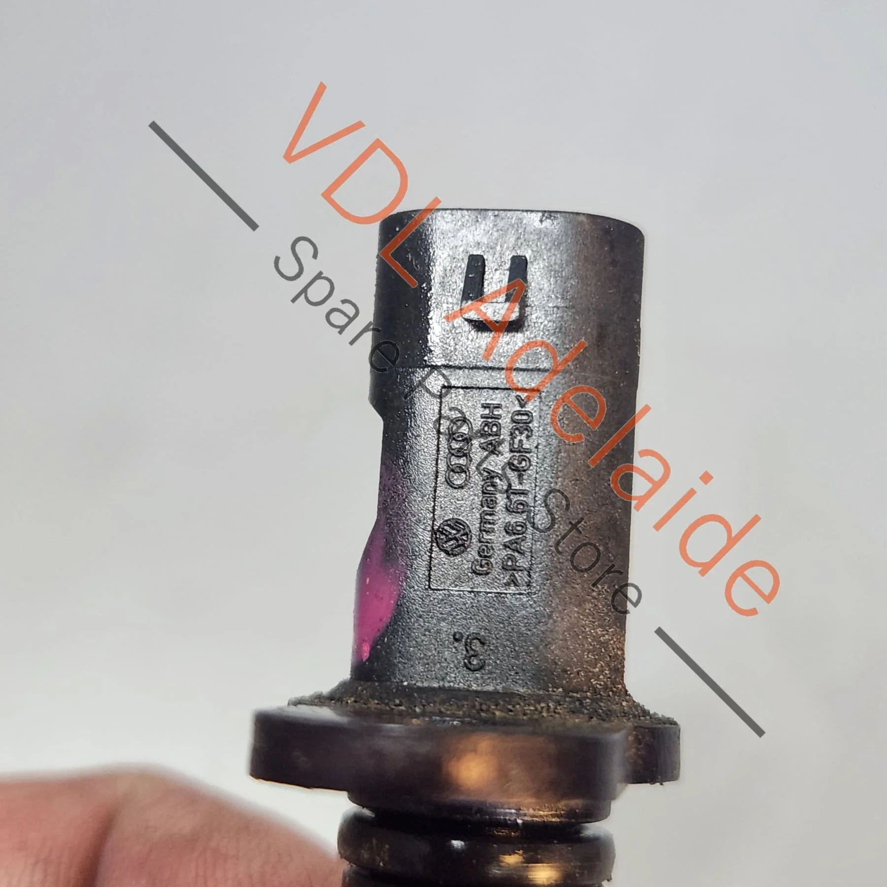 Genuine Porsche Audi Volkswagen Engine Oil Temperature Sensor 079919523C 9A791952510 - Image 4