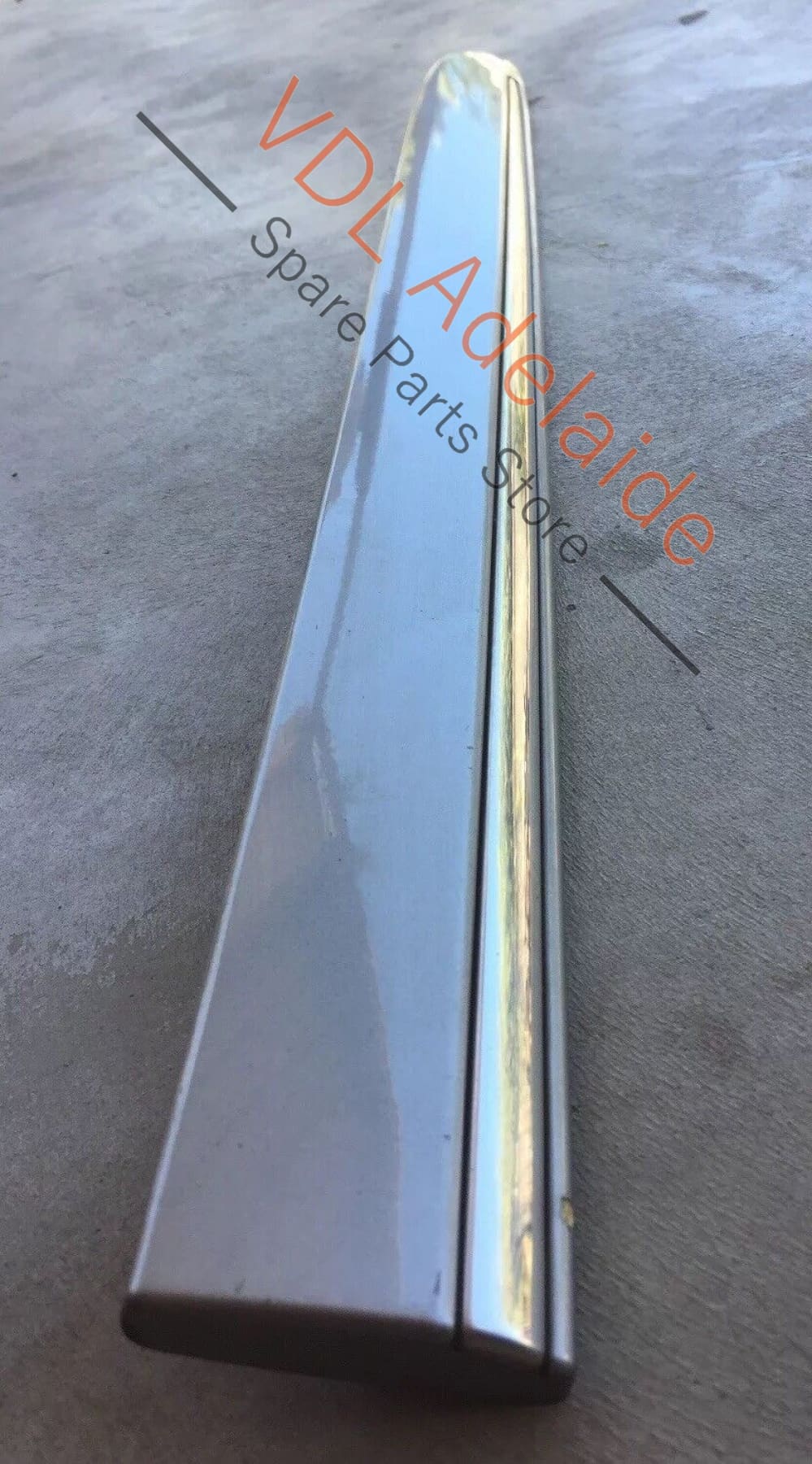 Mercedes W211 E-Class Door Moulding Right Rear Cubanite Silver A2116901462 SLE - Image 2