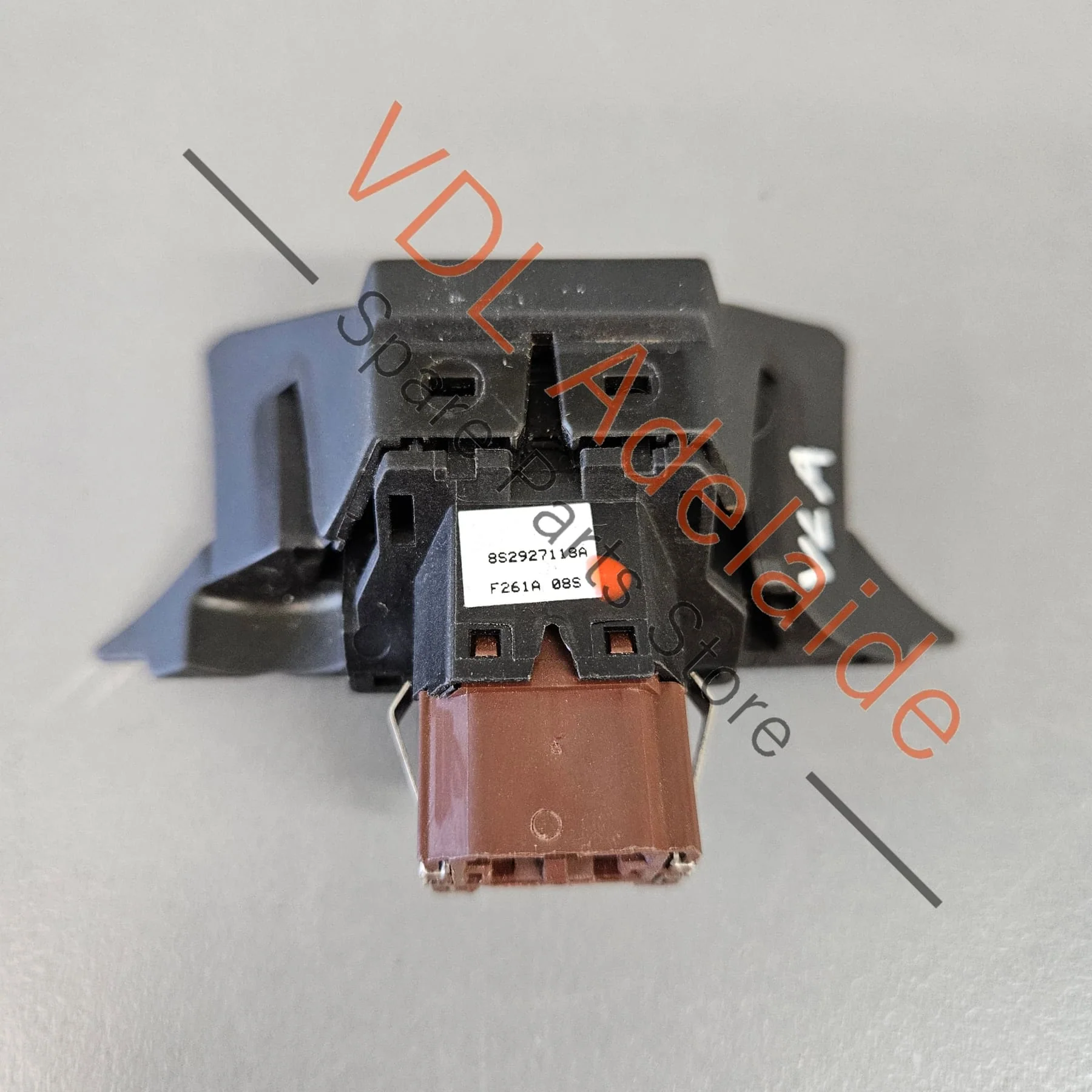 Audi TT Mk3 8S FV3 Front Windscreen Defroster Flap Switch 8S2927118A - Image 2