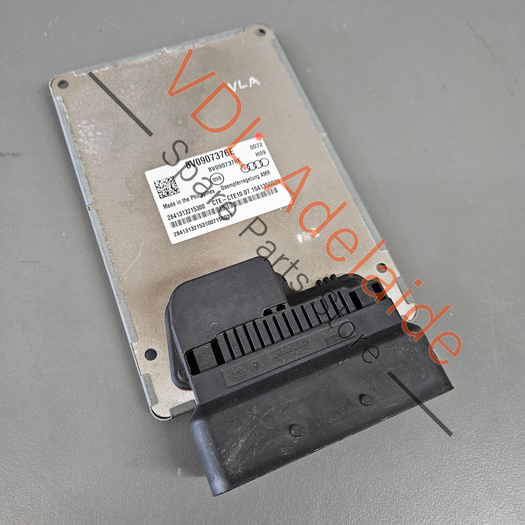 Audi TT Mk3 8S FV3 Suspension Magnetic Ride Damper Control Module 8V0907376E