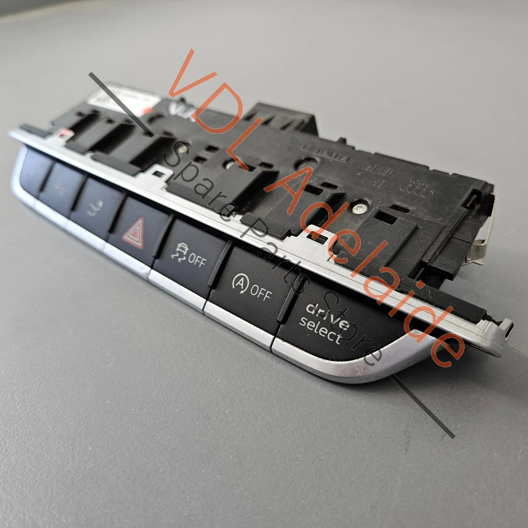 Audi TT Mk3 8S FV3 Hazard Traction Drive Select Multiple Switch Panel 8S2925301 - Image 4