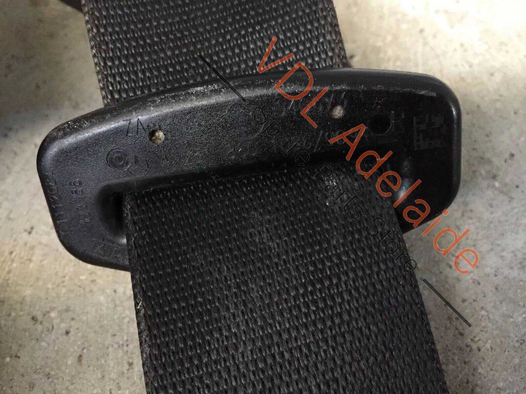 Mercedes Benz W164 ML-Class Front Right Seatbelt Seat Belt A2518601086 - Image 4