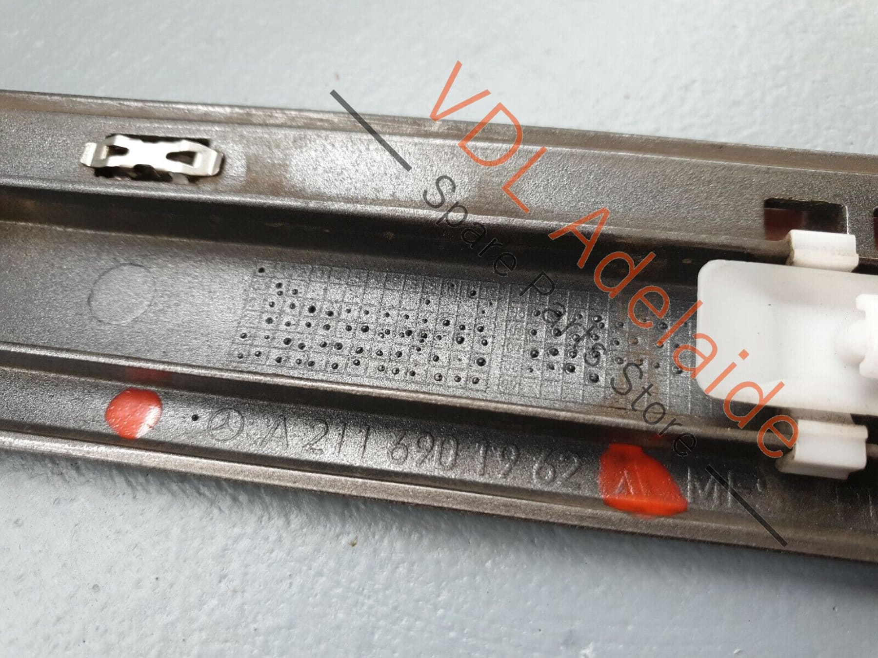 Mercedes W211 E-Class Door Moulding Front Left Indium Grey A2116901962 JAS2 - Image 6