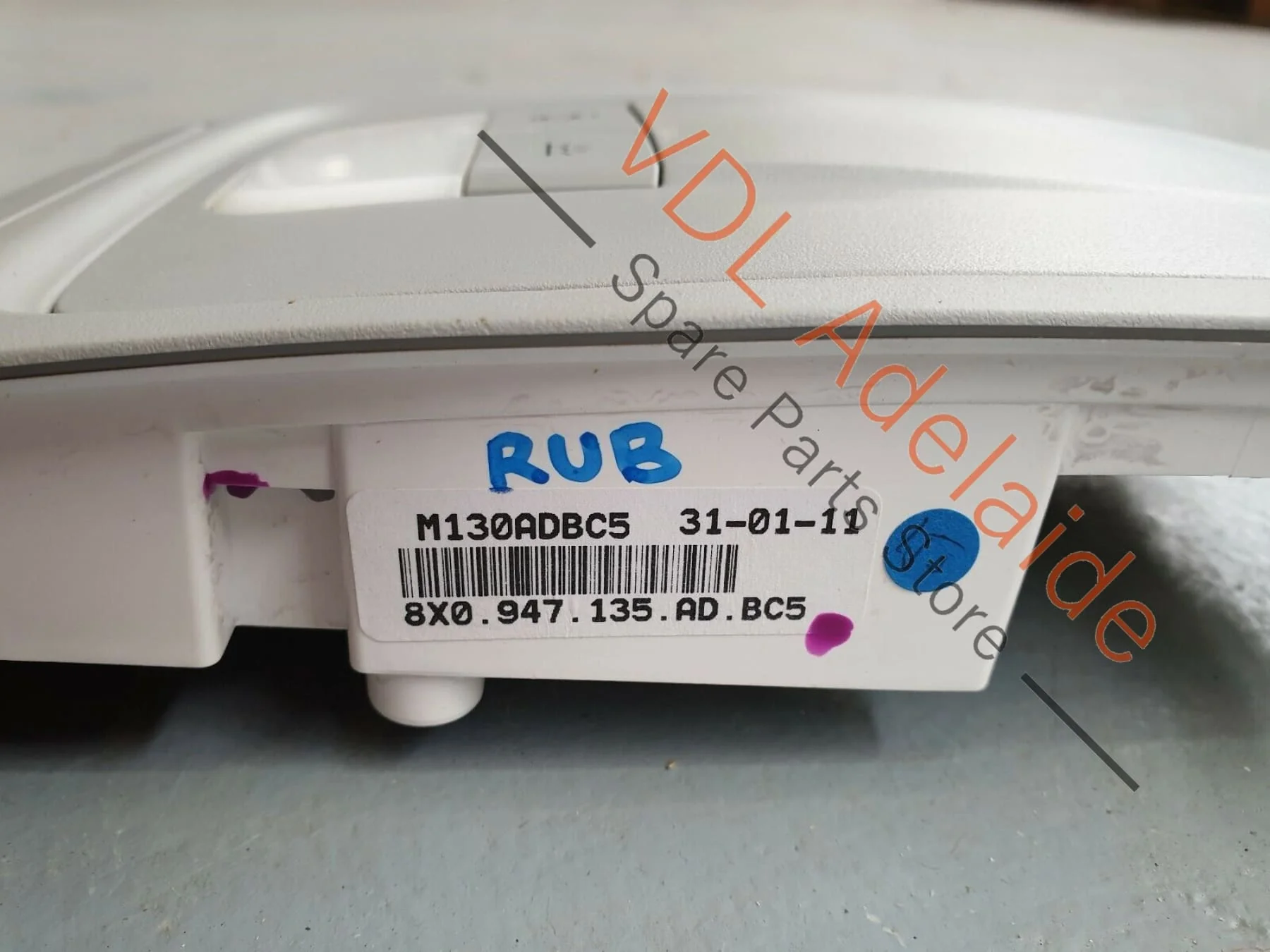 Audi A1 8X Interior Light Reading Dome Switch 8X0947135ADBC5 RUB - Image 3