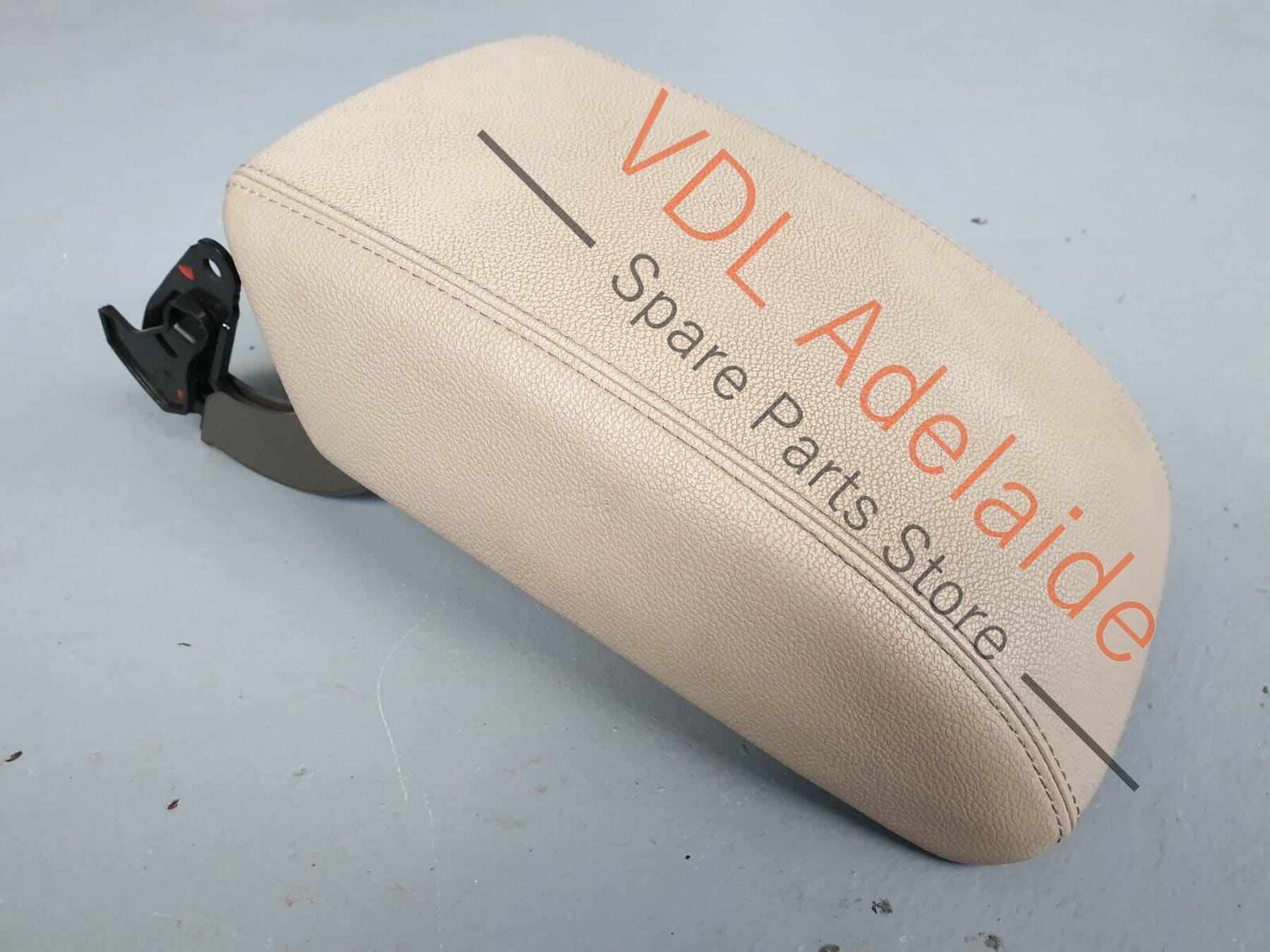 Audi Q5 8R Centre Console Cover Lid Arm Rest Armrest OSC - Image 2