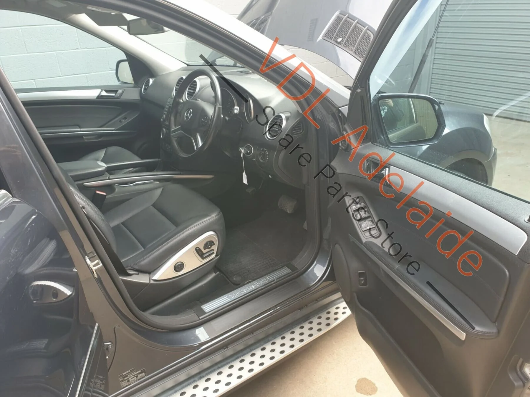 Mercedes Benz W164 ML-Class Front Right Seat Belt Black A2518603686 - Image 8