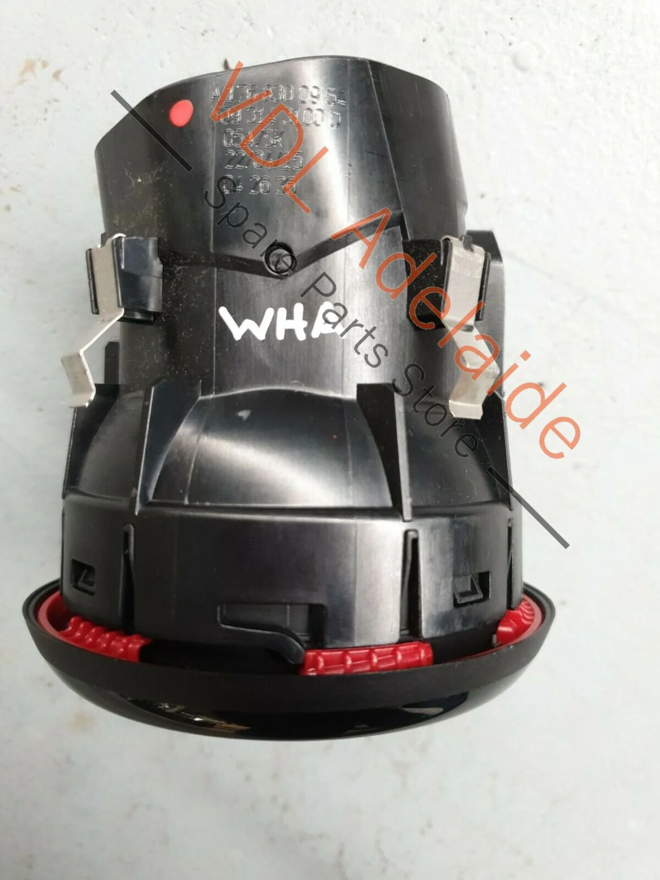 Mercedes C117 CLA45 AMG OEM Dash Air Vent A1768300954 WHA1 - Image 6