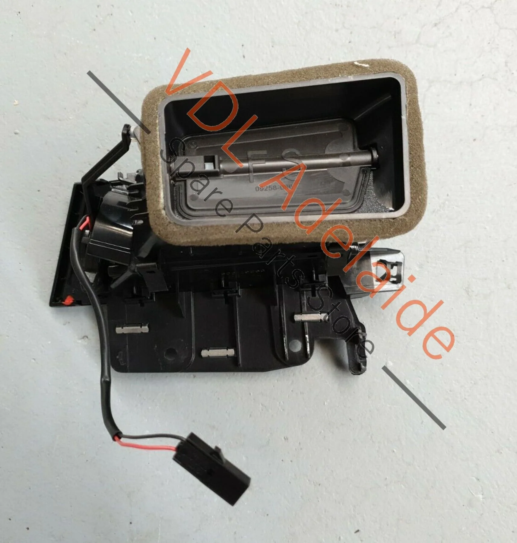 VW Passat Alltrack B8 3G Variant Right Side Dash Air Vent 3G2819702D PAT2 - Image 7