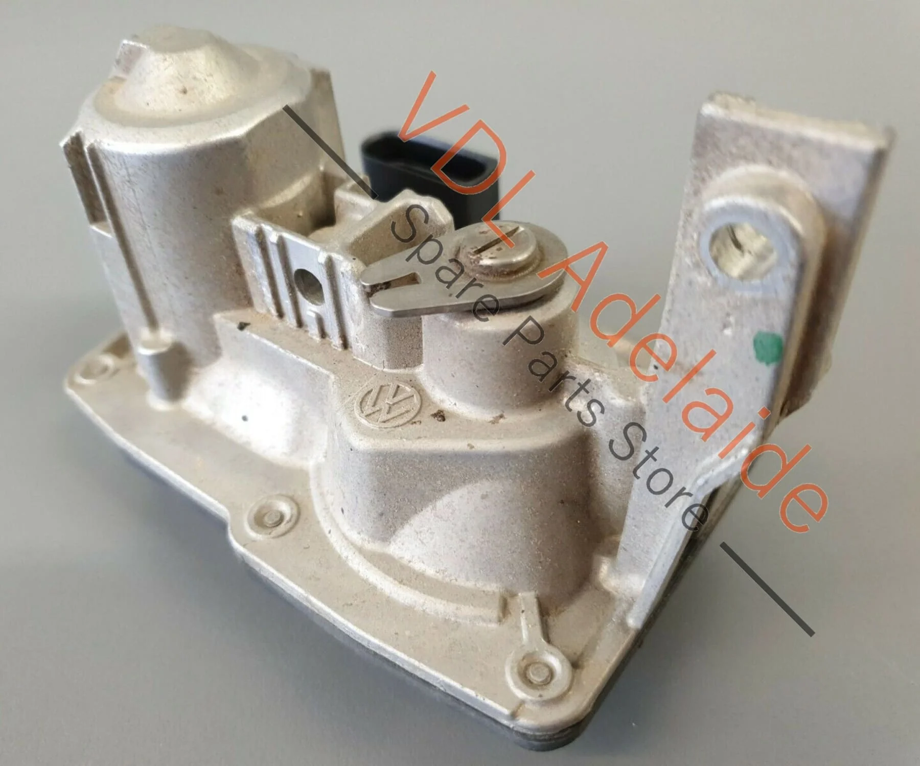 VW Passat Alltrack B8 3G Exhaust Control Throttle Valve Motor 3Q0253691F PAT2