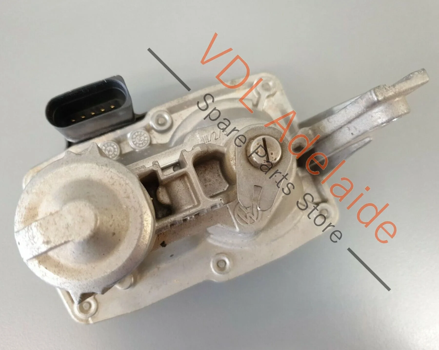 VW Passat Alltrack B8 3G Exhaust Control Throttle Valve Motor 3Q0253691F PAT2 - Image 5