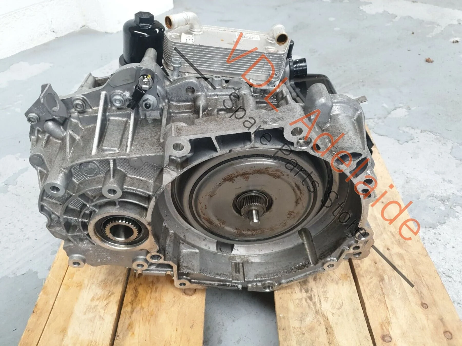 VW Passat Alltrack B8 3G 6spd DSG Automatic QFE 0D9 Transmission Gearbox - Image 4