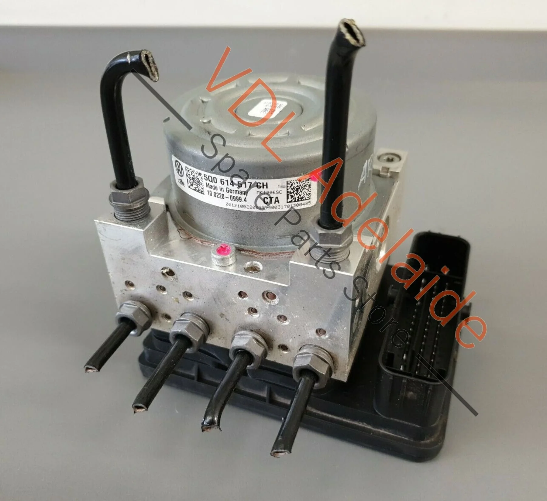 VW Golf GTi Mk7 ABS Brake Pump & Control Module Assembly 5Q0614517CH ARN1