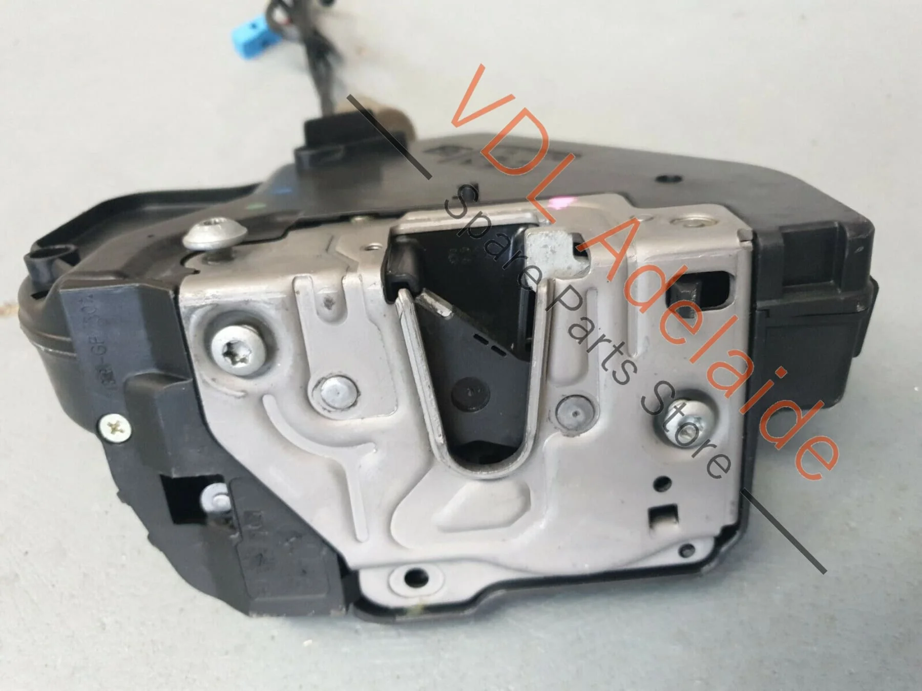 Mercedes Benz W219 C219 CLS Class Right Rear Door Lock Mechanism Actuator A2197300235 - Image 3