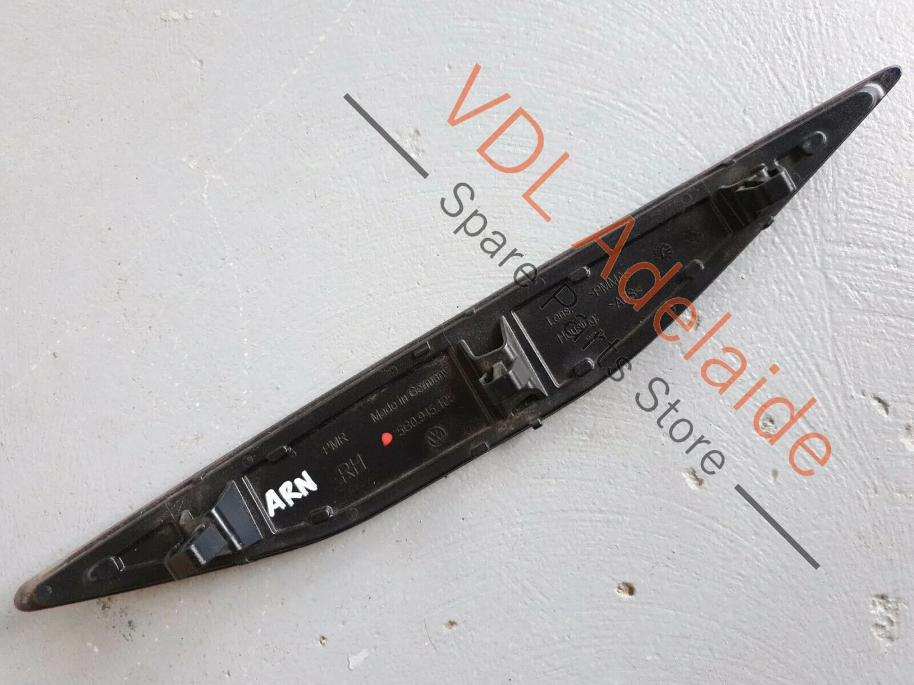 Volkswagen VW Golf GTi Mk7 Rear Right Bumper Reflector 5G0945106 ARN1 - Image 4