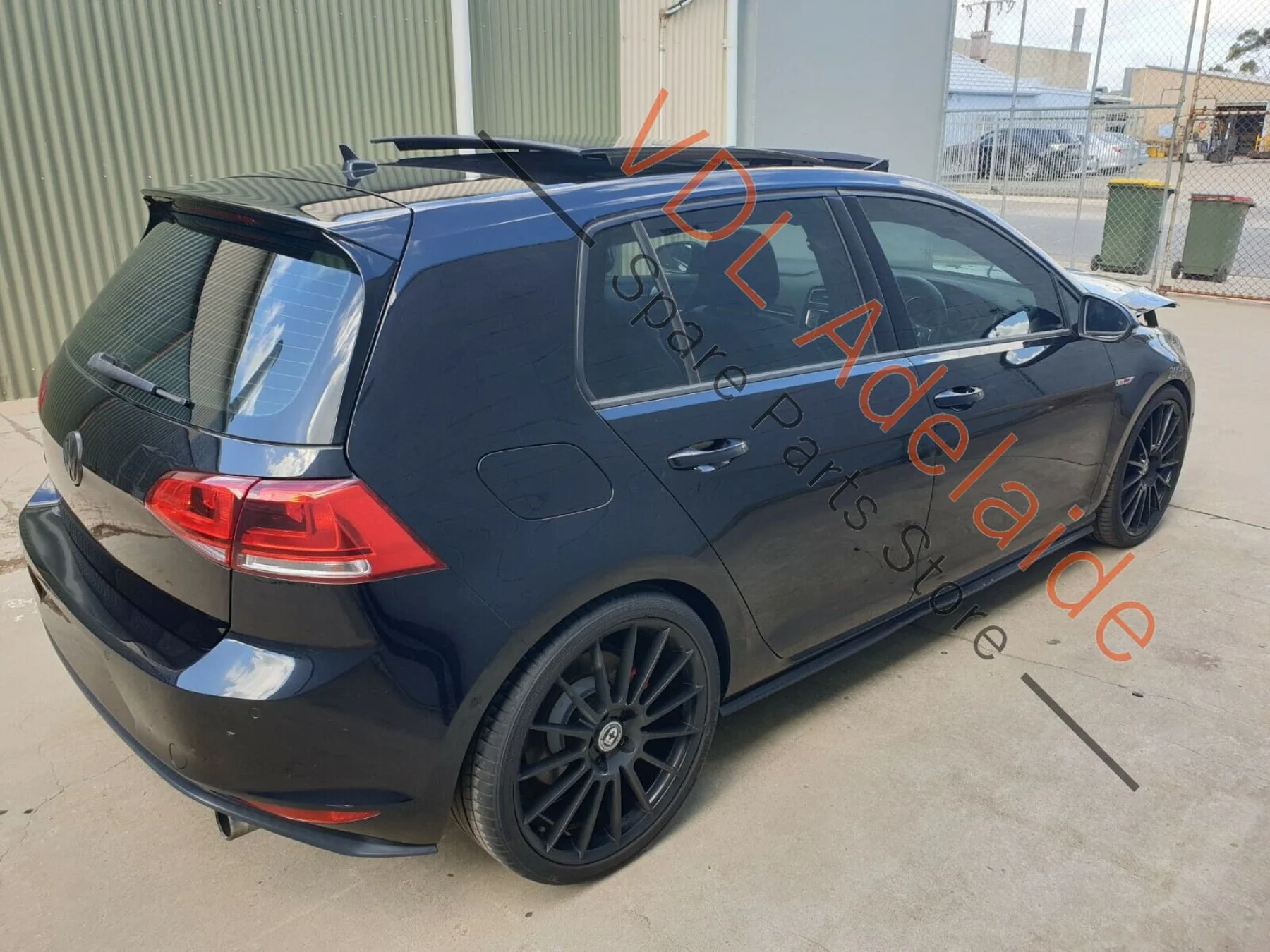 Volkswagen VW Golf GTi Mk7 Rear Right Bumper Reflector 5G0945106 ARN1 - Image 6