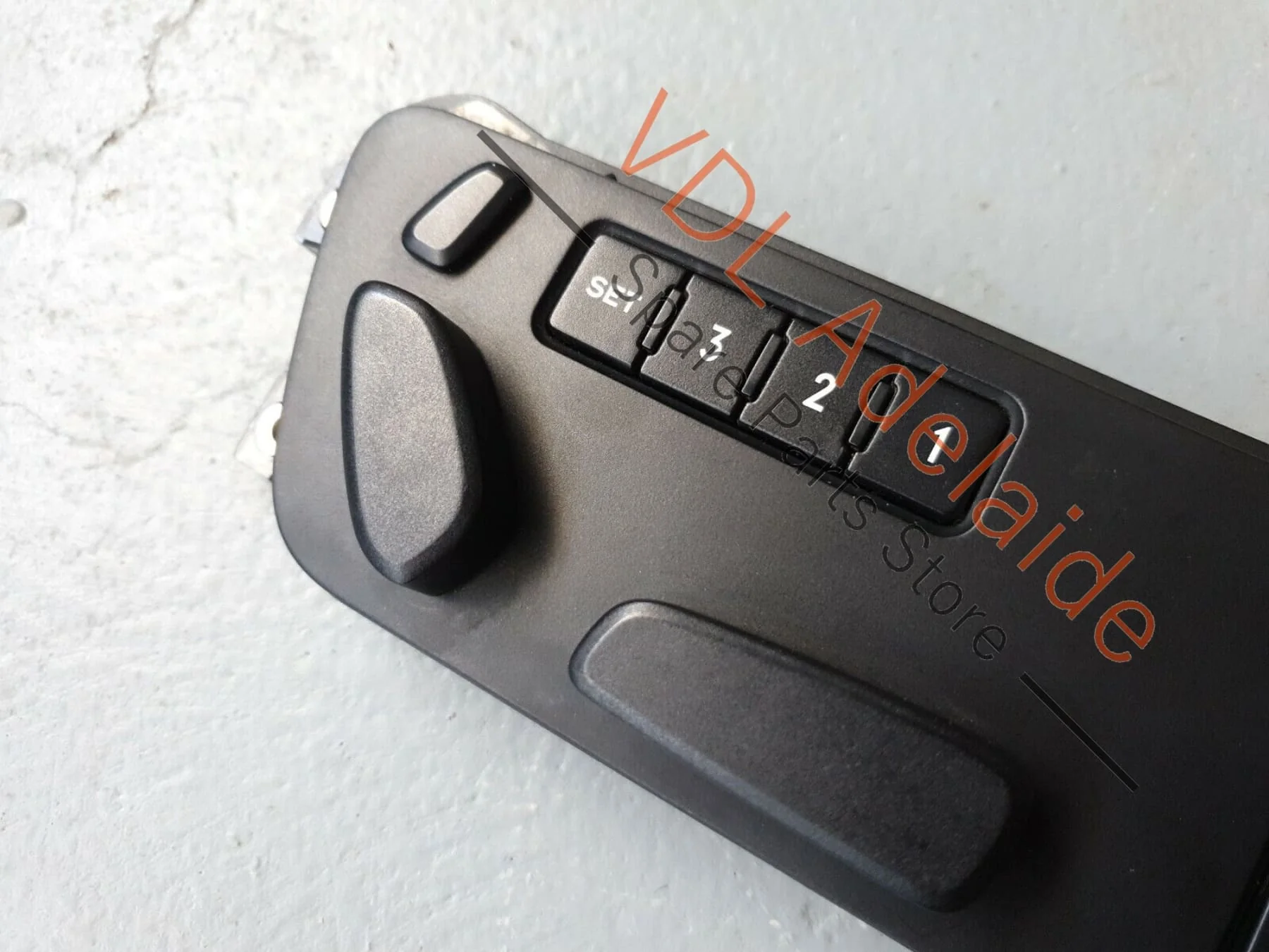 Volkswagen Touareg 7L Right Front Memory Seat Control Switch 7L6959766B - Image 2