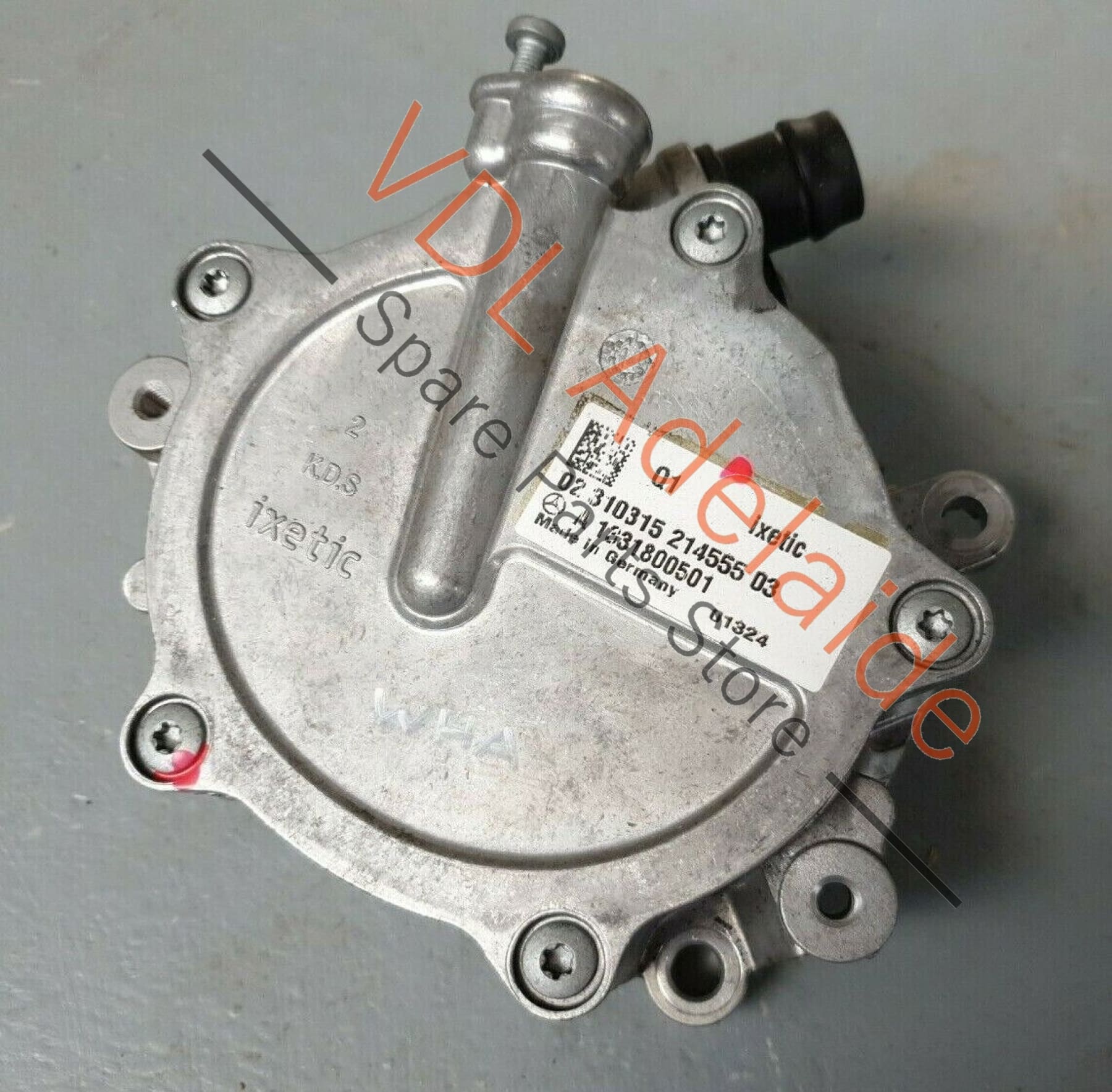 Mercedes Benz C117 CLA45 AMG Engine Vacuum Pump A1331800501 WHA1