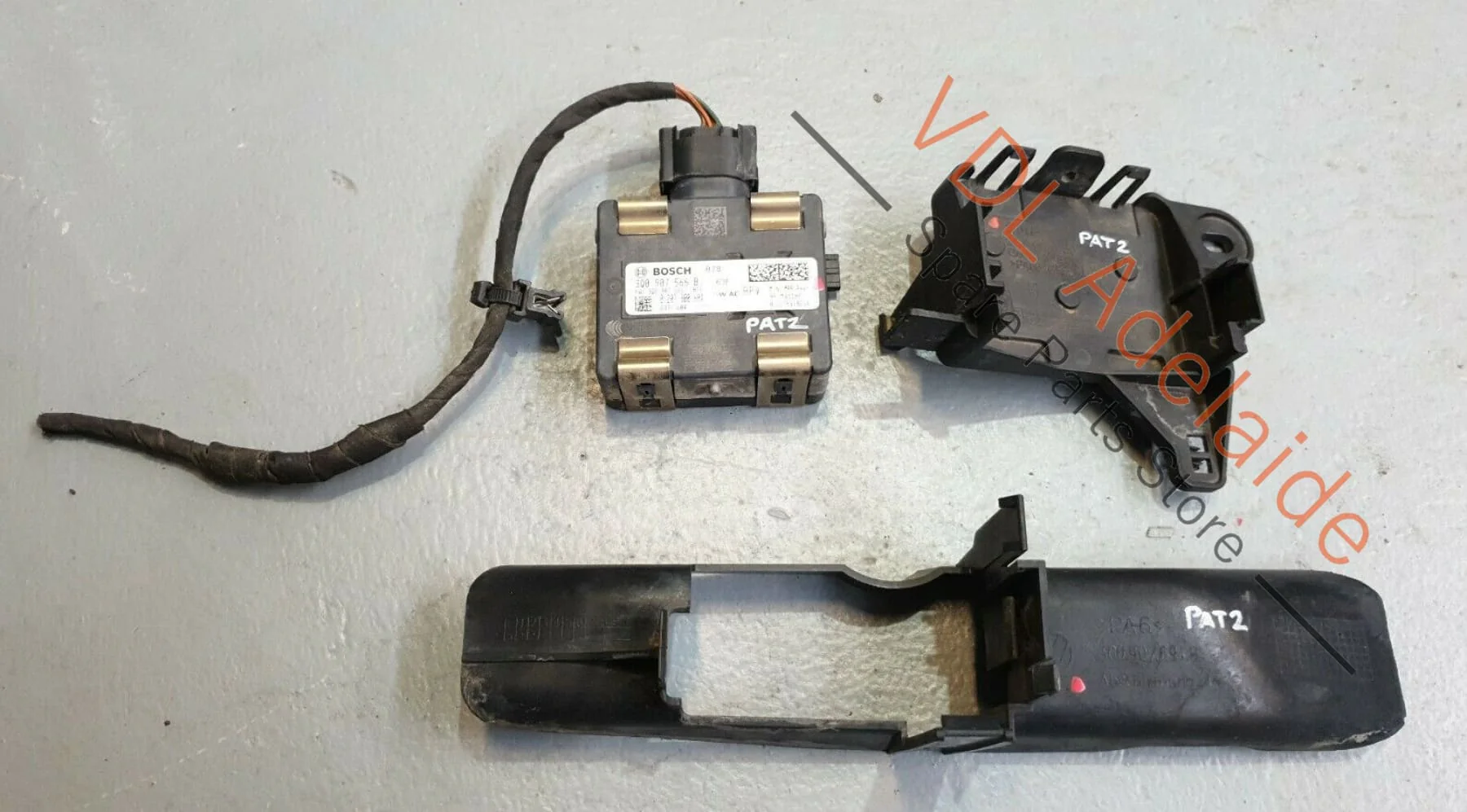 VW Passat B8 3G Rear Right Lane Change Assist Control Unit 3Q0907566B PAT2