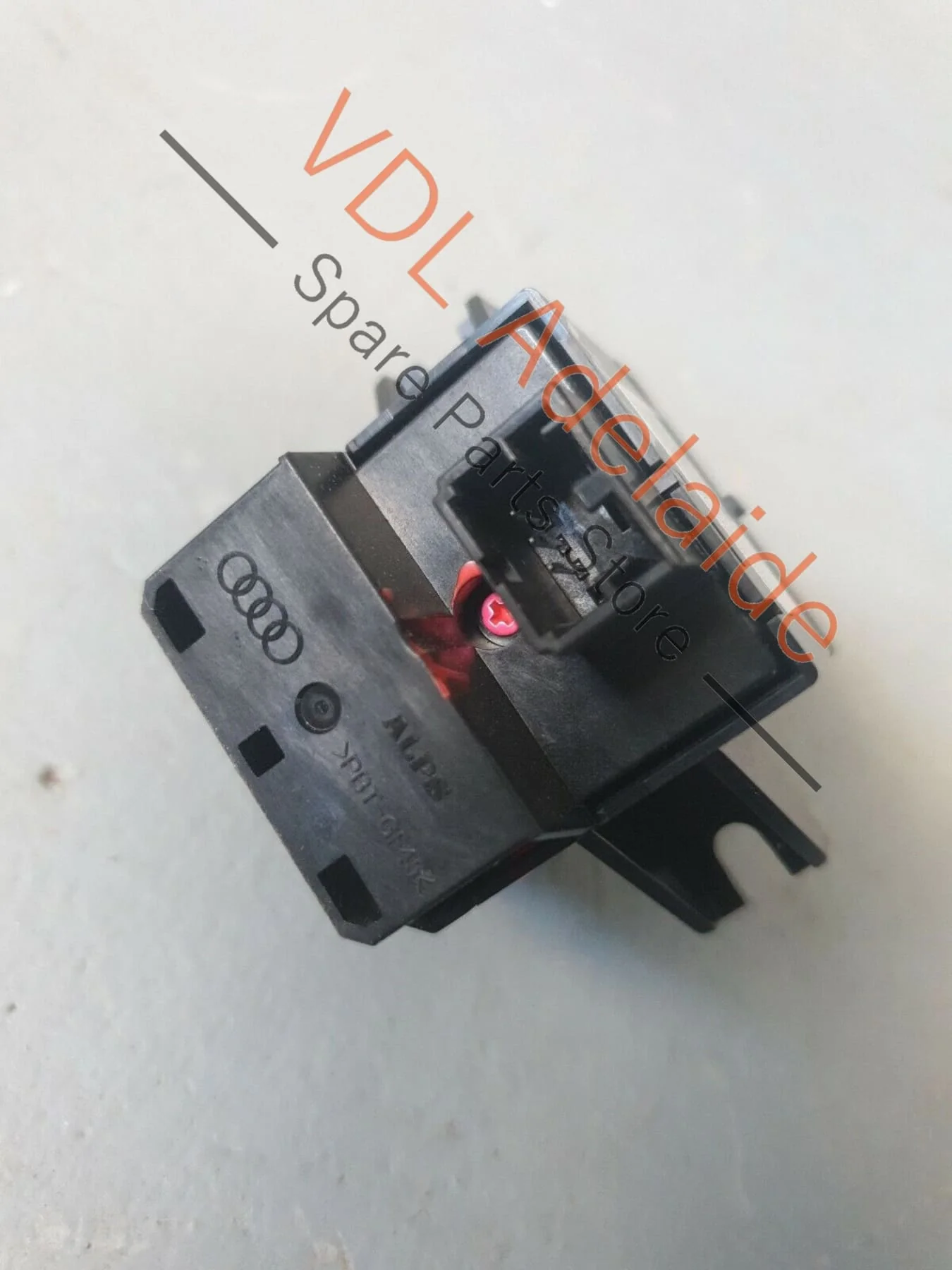 Audi TT TTS Mk3 8S FV Volume Control Operating Switch Unit RHD 8S2919616 - Image 5