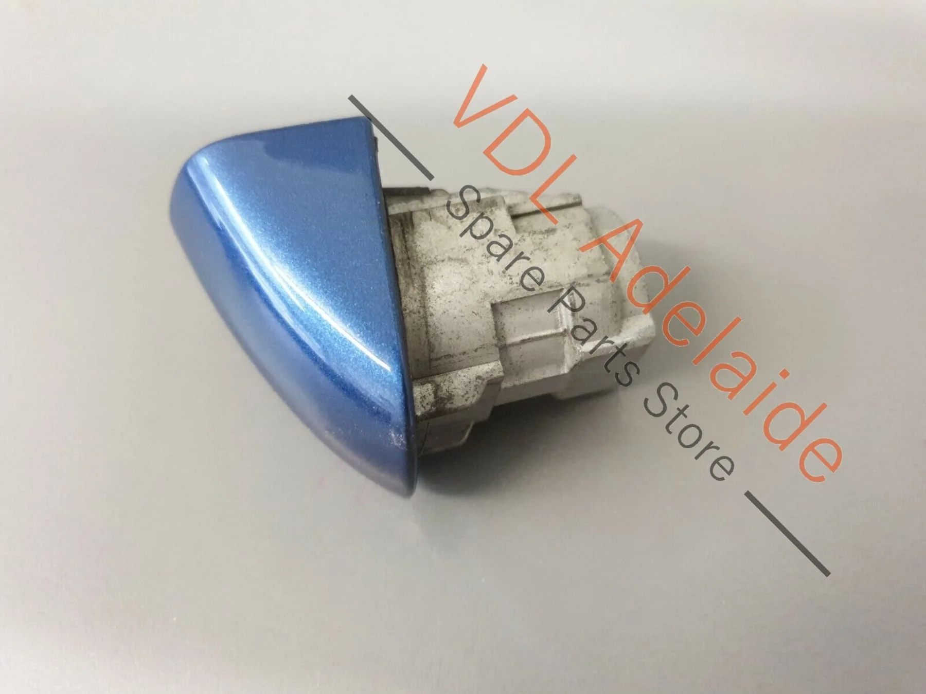Volkswagen VW Touareg 7L R50 Passenger Door Handle Lock Cover Cap 7L6839879 REG4 - Image 2