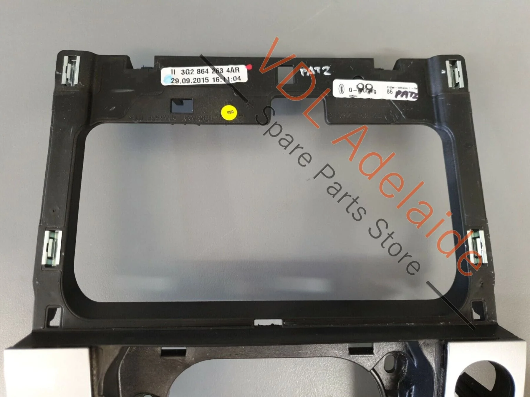 VW Passat Alltrack B8 3G Gear Selector Shift Surround Trim Cover 3G2864263 PAT2 - Image 5