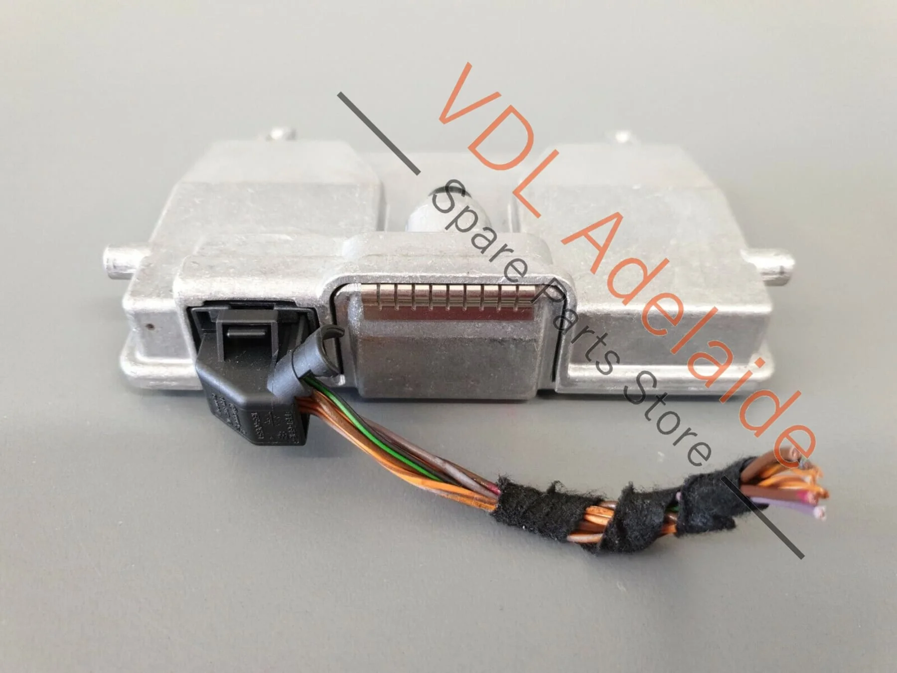 VW Passat R-Line Wagon B8 3G Front Driver Assistance Camera 3Q0980654 PAT4 - Image 3