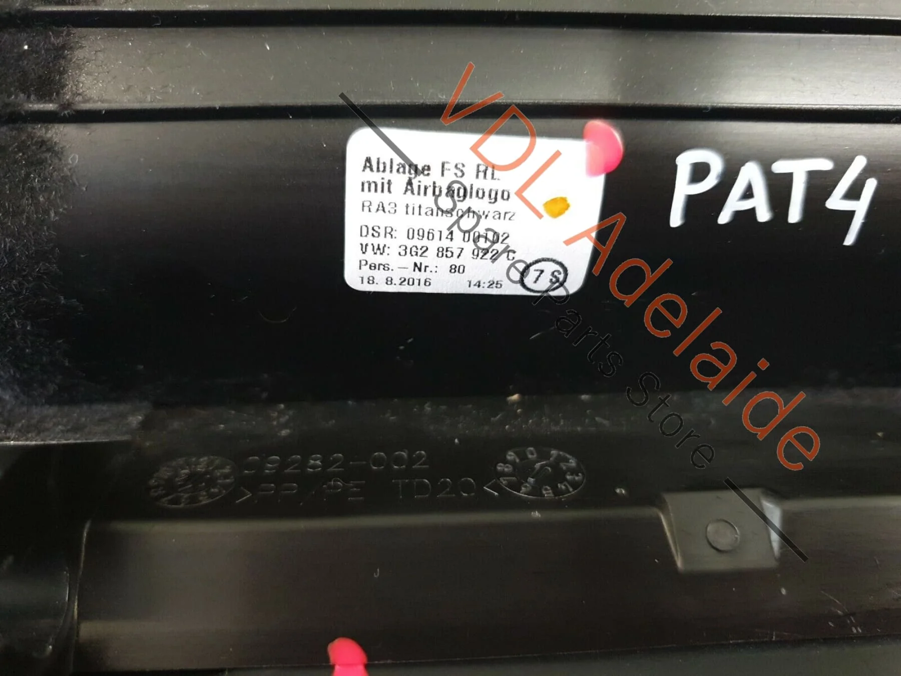 VW Passat R-Line B8 3G Right Dash Coin Storage Compartment 3G2857922C PAT4 - Image 4