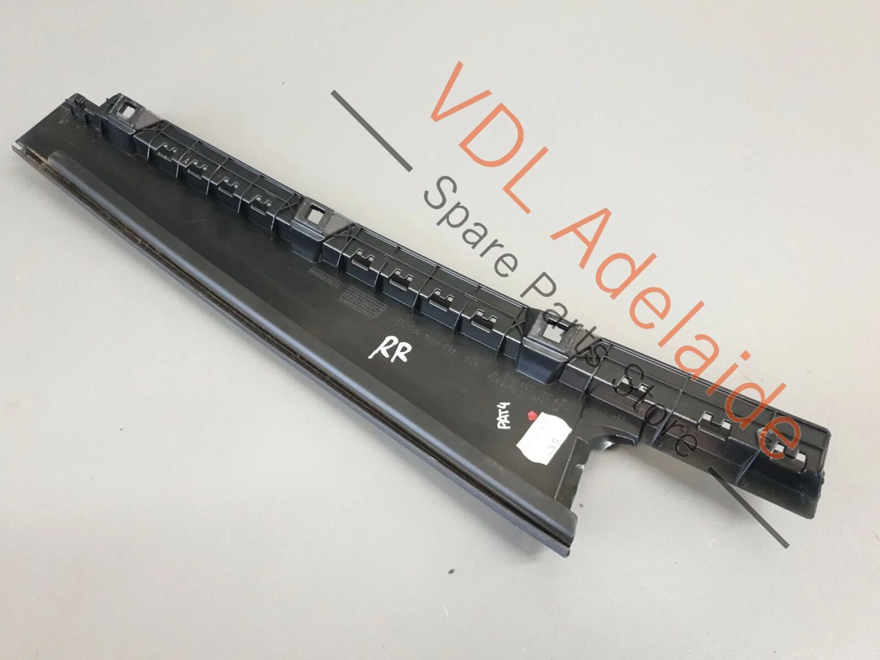 VW Passat B8 3G Rear Right Exterior Door B-Pillar Trim Black 3G0839902T PAT4 - Image 4