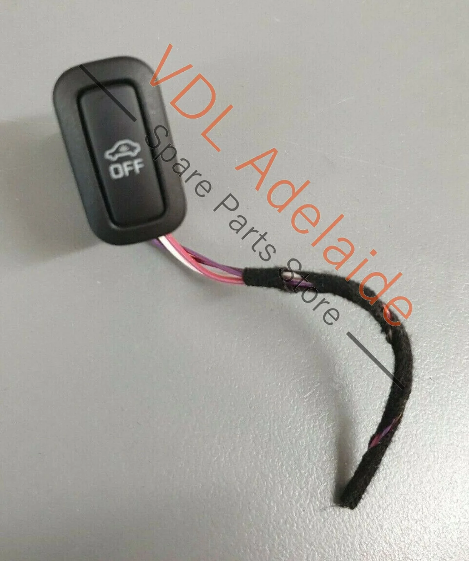 VW Passat B8 3G Anti Theft Alarm Deactivation Switch Button 5G0962109 - Image 2