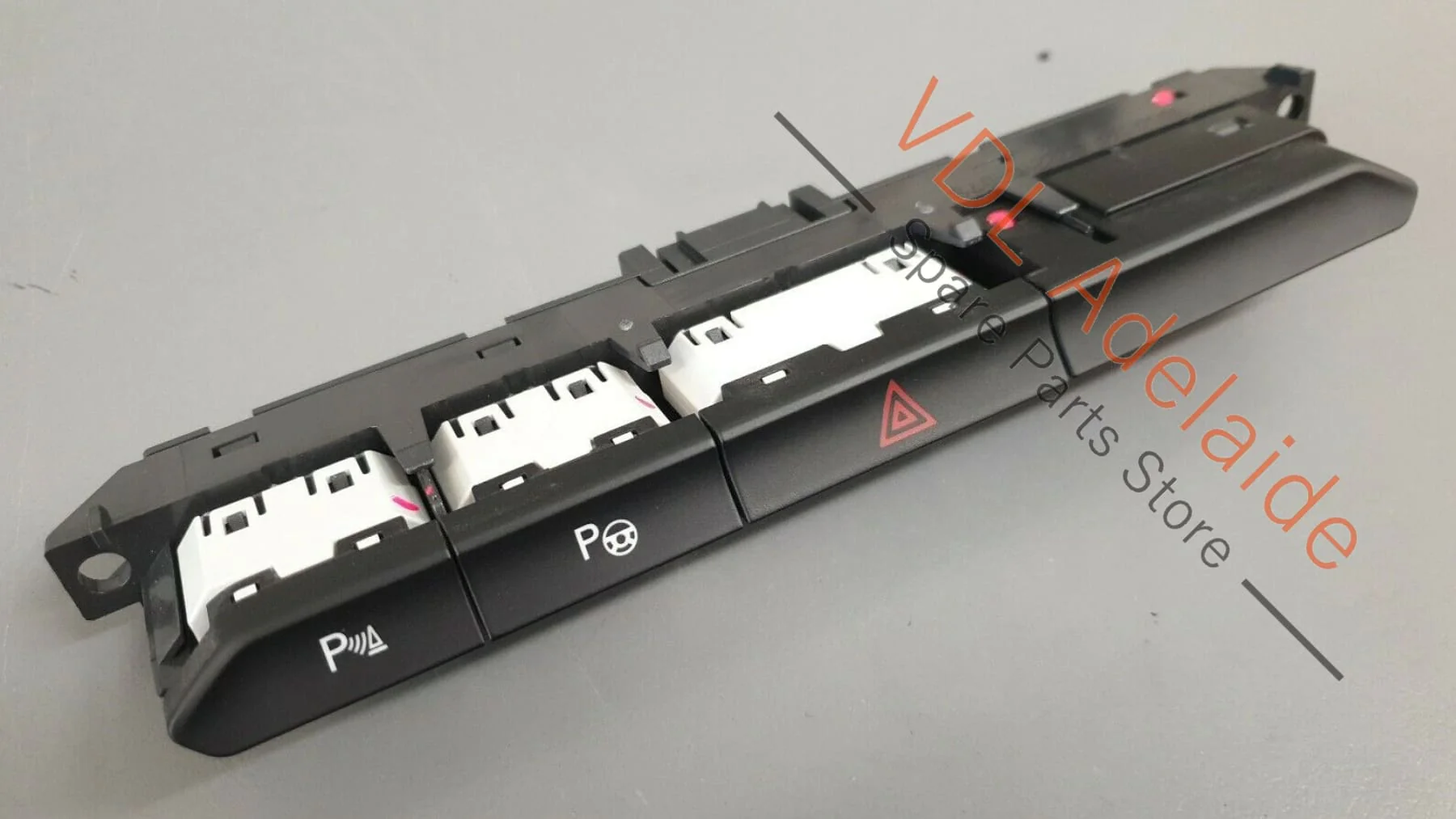VW Passat Estate B8 3G Dash PDC Park Assist Hazard Light Switch 3G0927132F