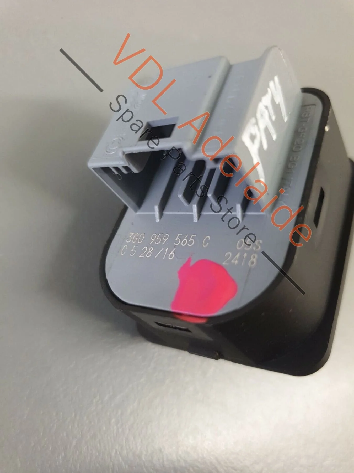 VW Passat R-Line B8 3G Side Wing Mirror Control Switch Power Fold 3G0959565C - Image 5
