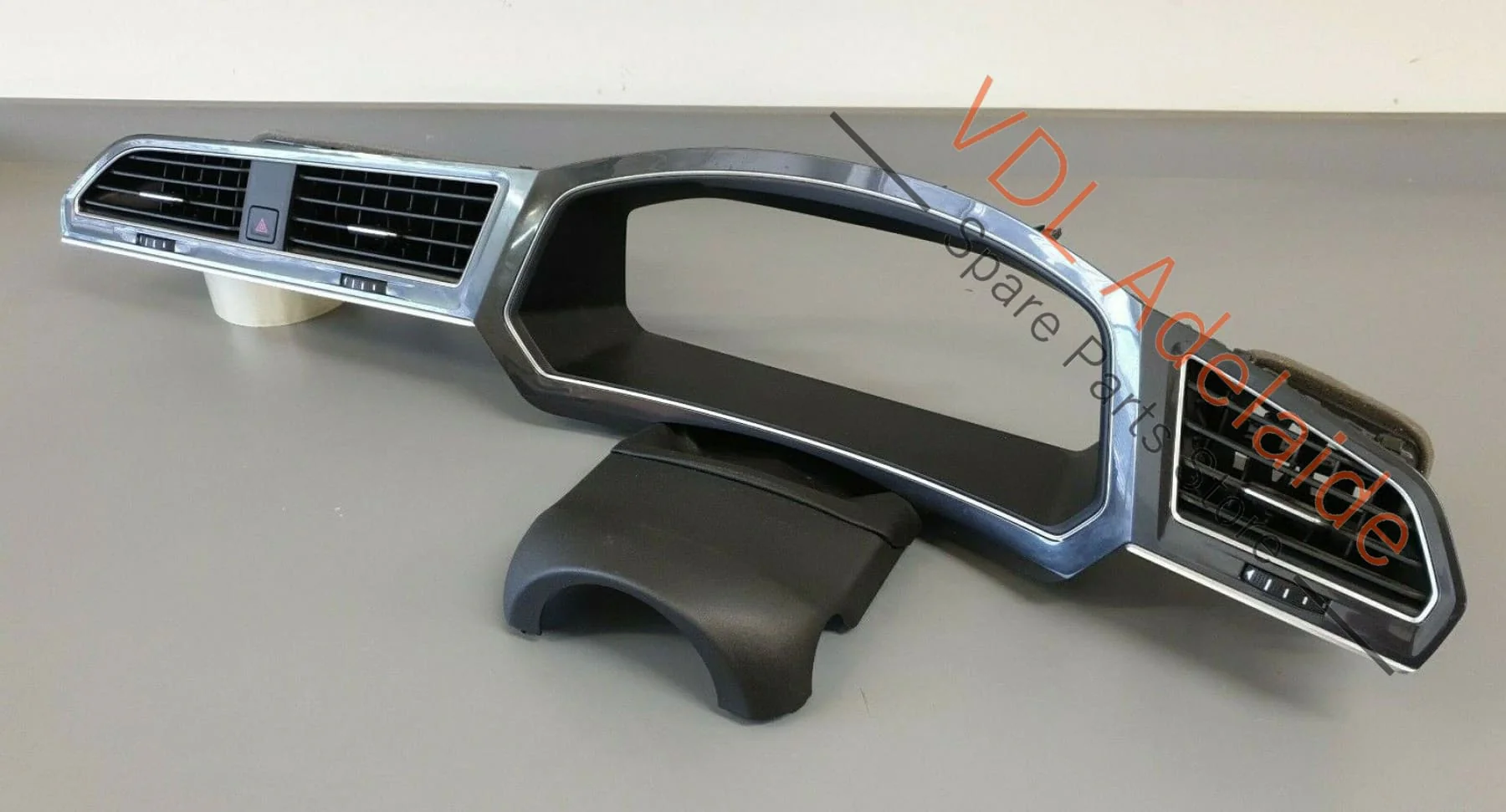 VW Tiguan R Mk2 5NA Allspace RHD Dash Trim Panel with Air Vents 5NM858019 JES3 - Image 2