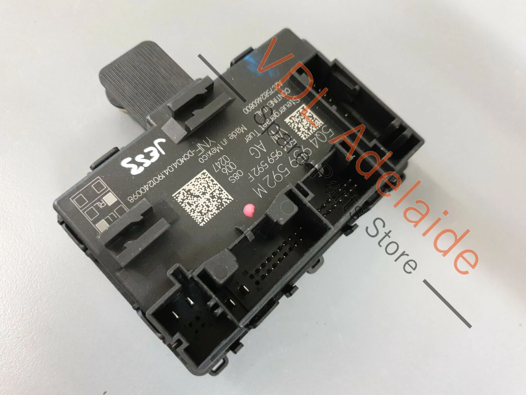 VW Tiguan Mk2 5NA Allspace Front Passenger Door Control Module Unit 5Q4959592M - Image 3