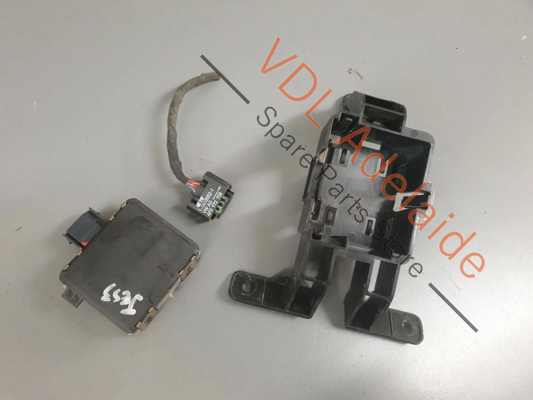 VW Tiguan R Mk2 5NA Lane Change Assist Module Master Sensor 3Q0907566G JES3