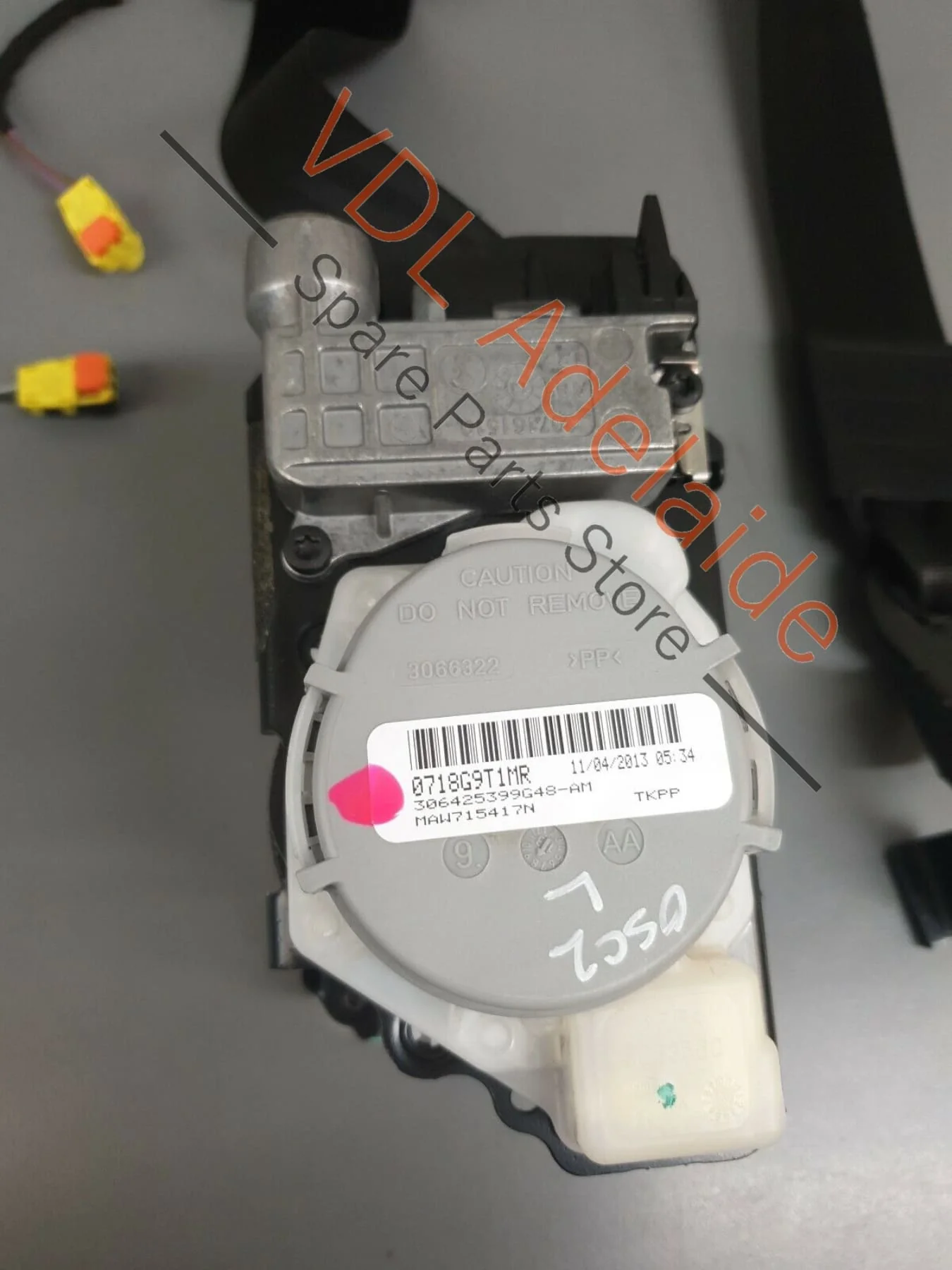 Audi SQ5 Q5 8R Left Front Seatbelt With Belt Tensioner & Limiter 8R1857705L OSC2 - Image 3