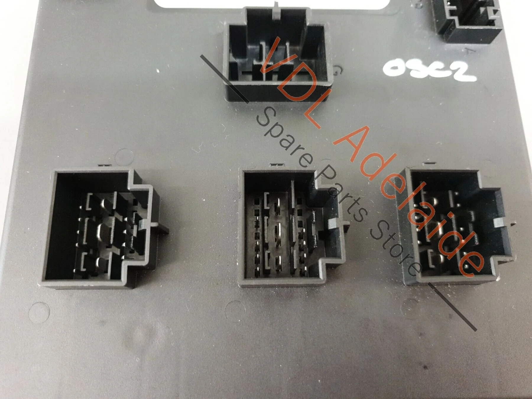 Audi SQ5 Q5 8R Convenience System Onboard Supply Control Unit BCM 8K0907063 - Image 2