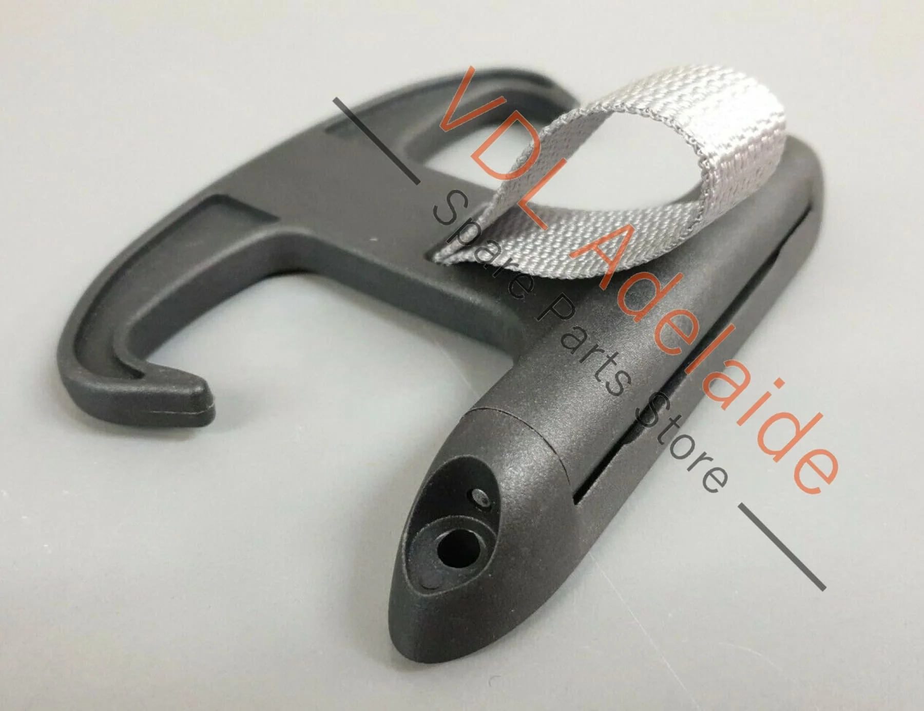 VW Passat B8 3G Luggage Boot Bag Retainer Hook 1K5867615A PAT3 - Image 2