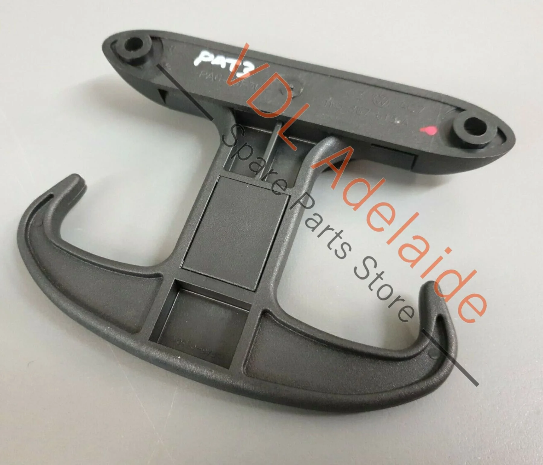 VW Passat B8 3G Luggage Boot Bag Retainer Hook 1K5867615A PAT3 - Image 3