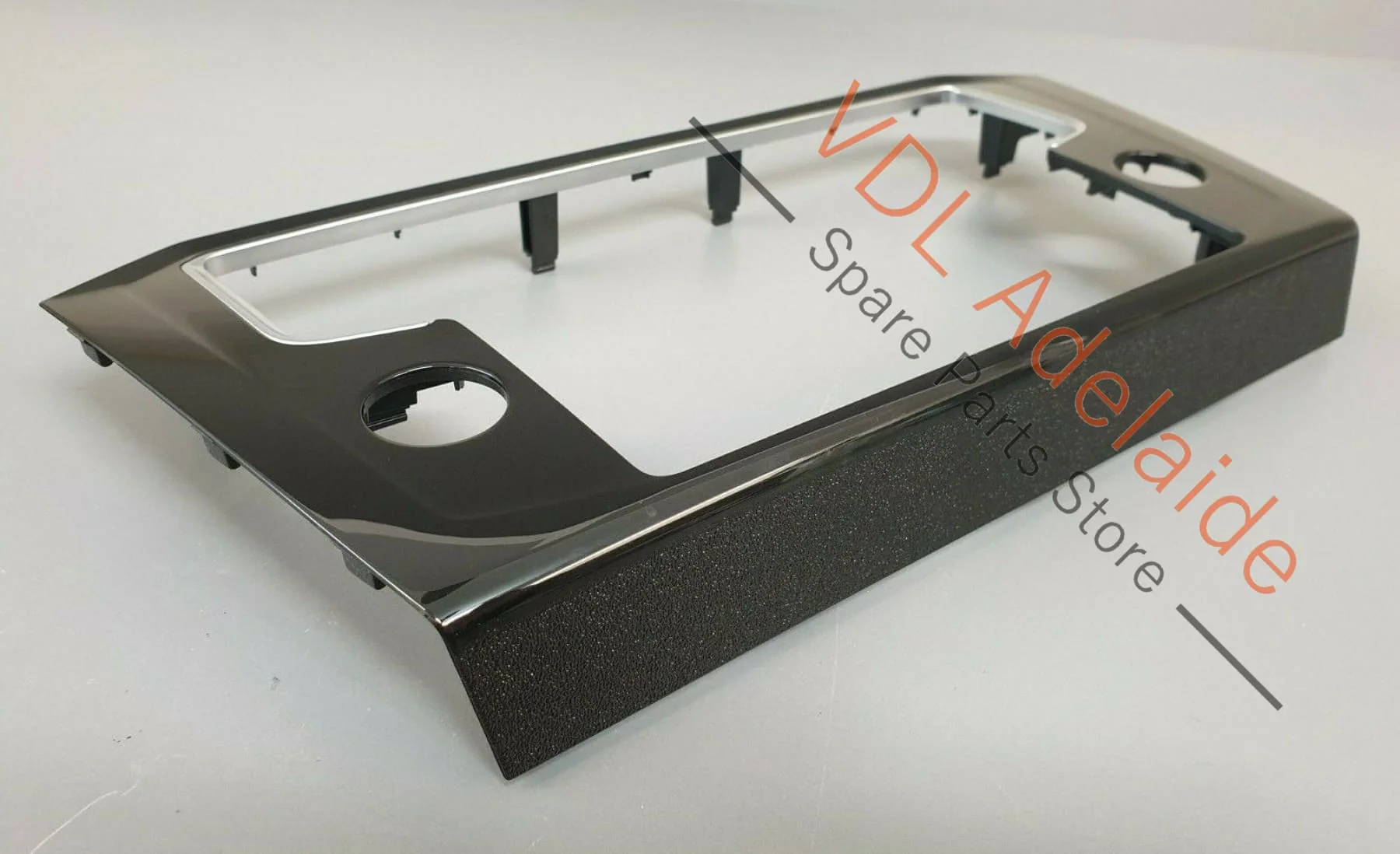 VW Passat R B8 3G Head Unit Screen Surround Dash Centre Trim 3G2858069D PAT3 - Image 3