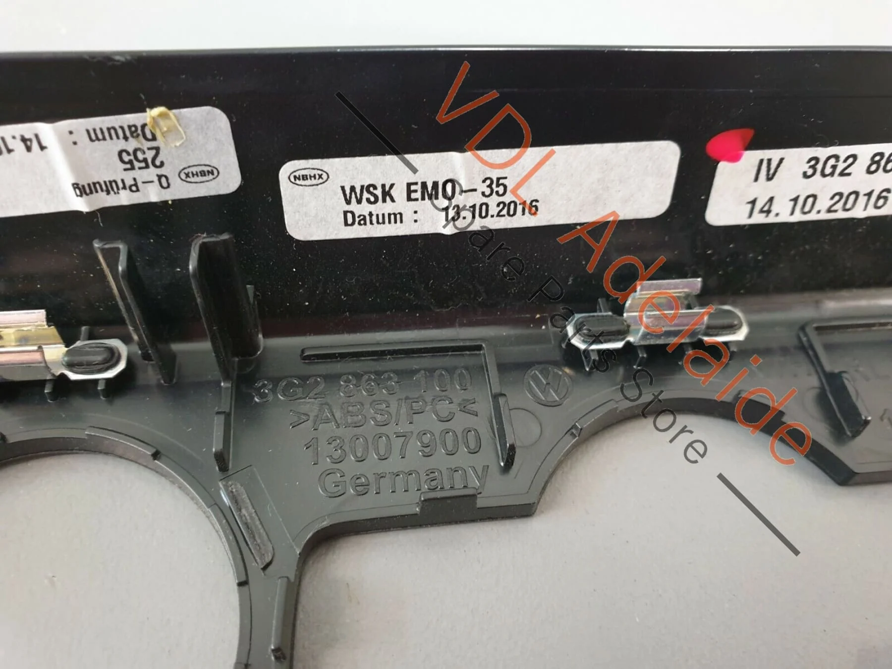 VW Passat R-Line B8 3G RHD Trim for Fresh Air & Heater Controls 3G2863042 PAT3 - Image 6