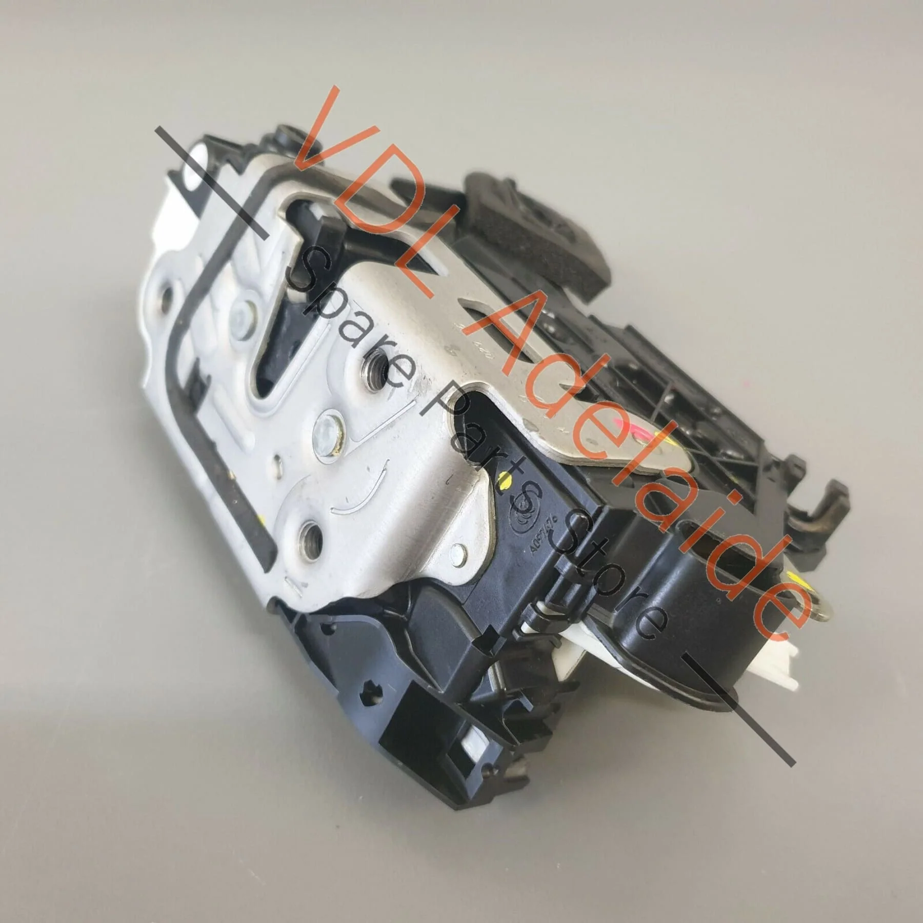 VW Passat R-Line B8 Sedan Rear Left Door Lock Actuator Mechanism PAT3 - Image 4