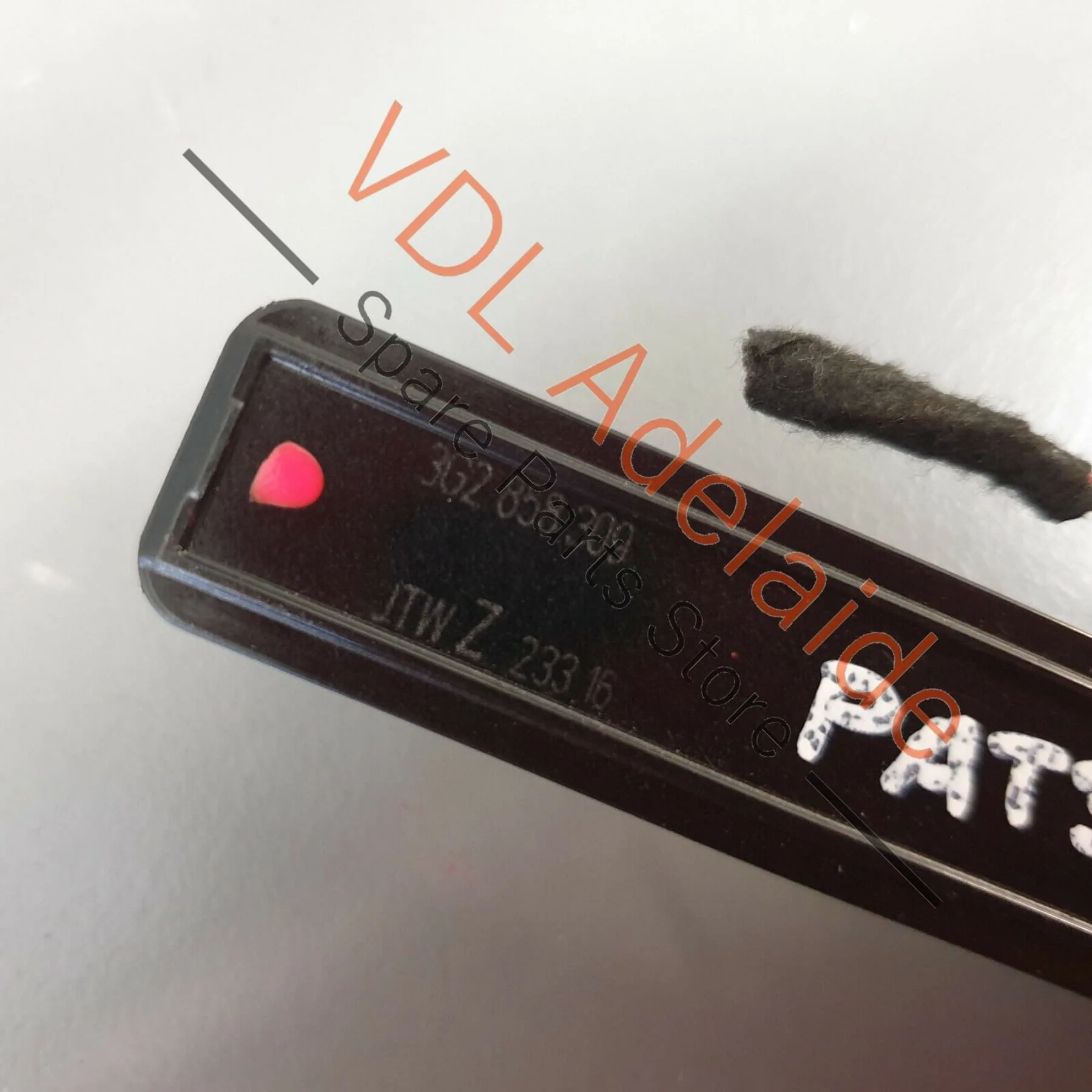 VW Passat B8 3G RHD Glovebox Door Brake Element 3G2858309 PAT3 - Image 4