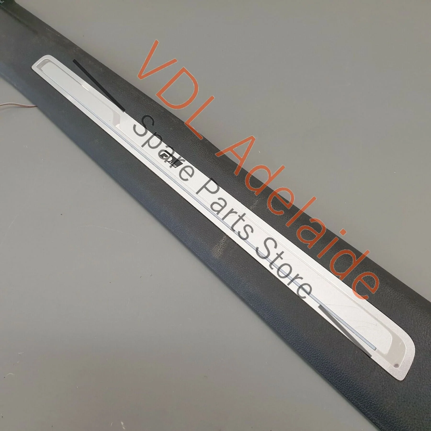 VW Tiguan R Mk2 5NA Allspace Front Right Door Sill Trim Strip 5NN853370 JES3 - Image 4