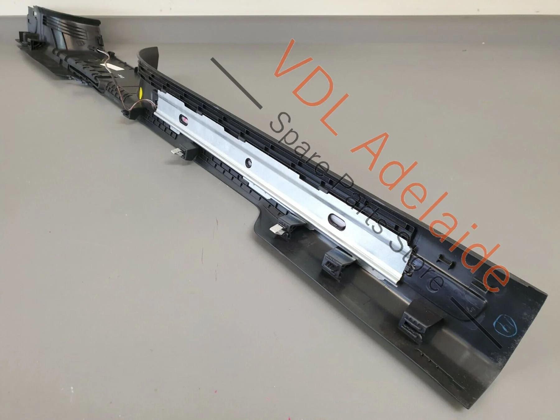 VW Tiguan R Mk2 5NA Allspace Front Right Door Sill Trim Strip 5NN853370 JES3 - Image 6