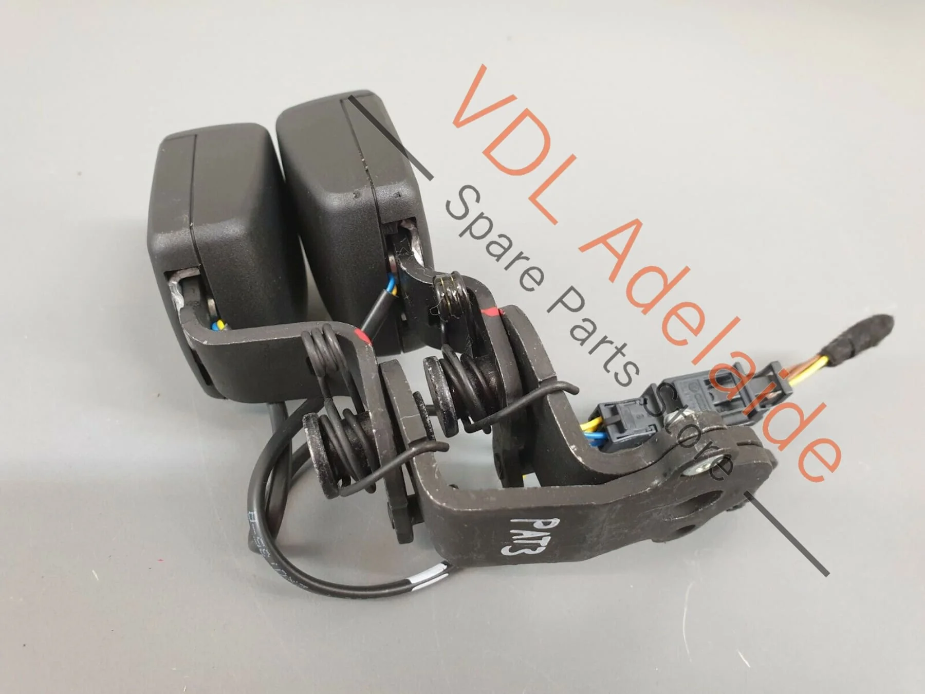 VW Passat B8 3G Rear Centre Middle Double Seatbelt Belt Buckle 3V0857739 PAT3 - Image 3