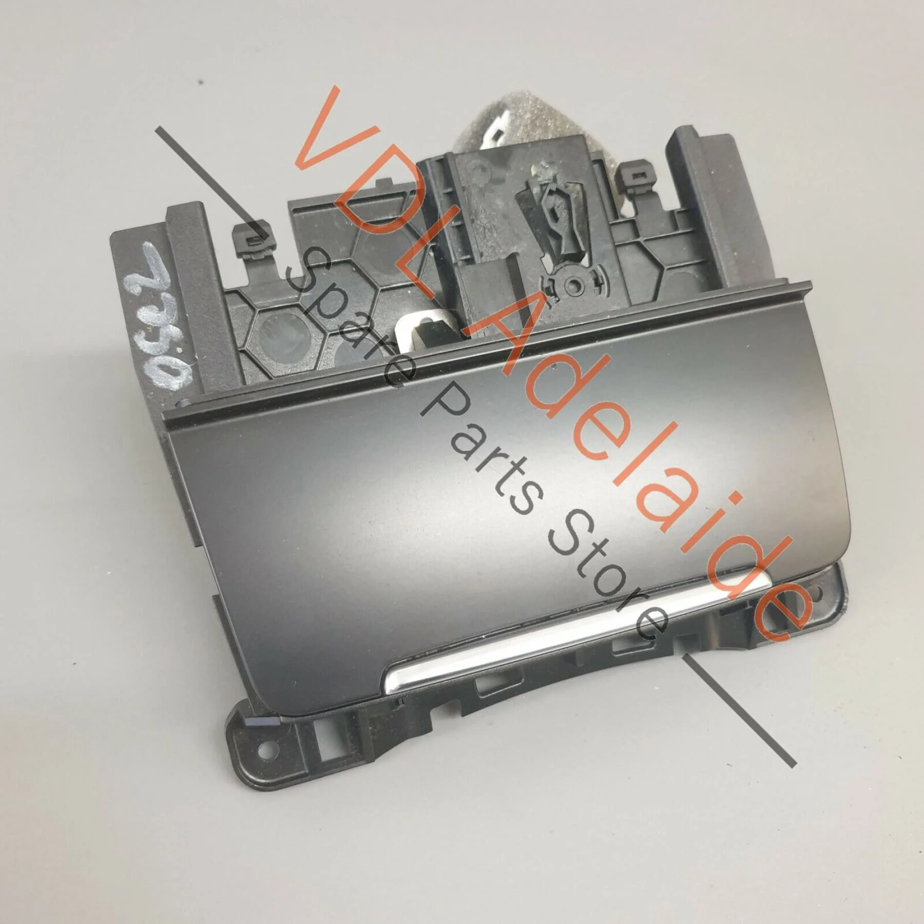 Audi SQ5 Q5 8R Front Console Draw Ashtray With Housing 8K0857951C OSC2