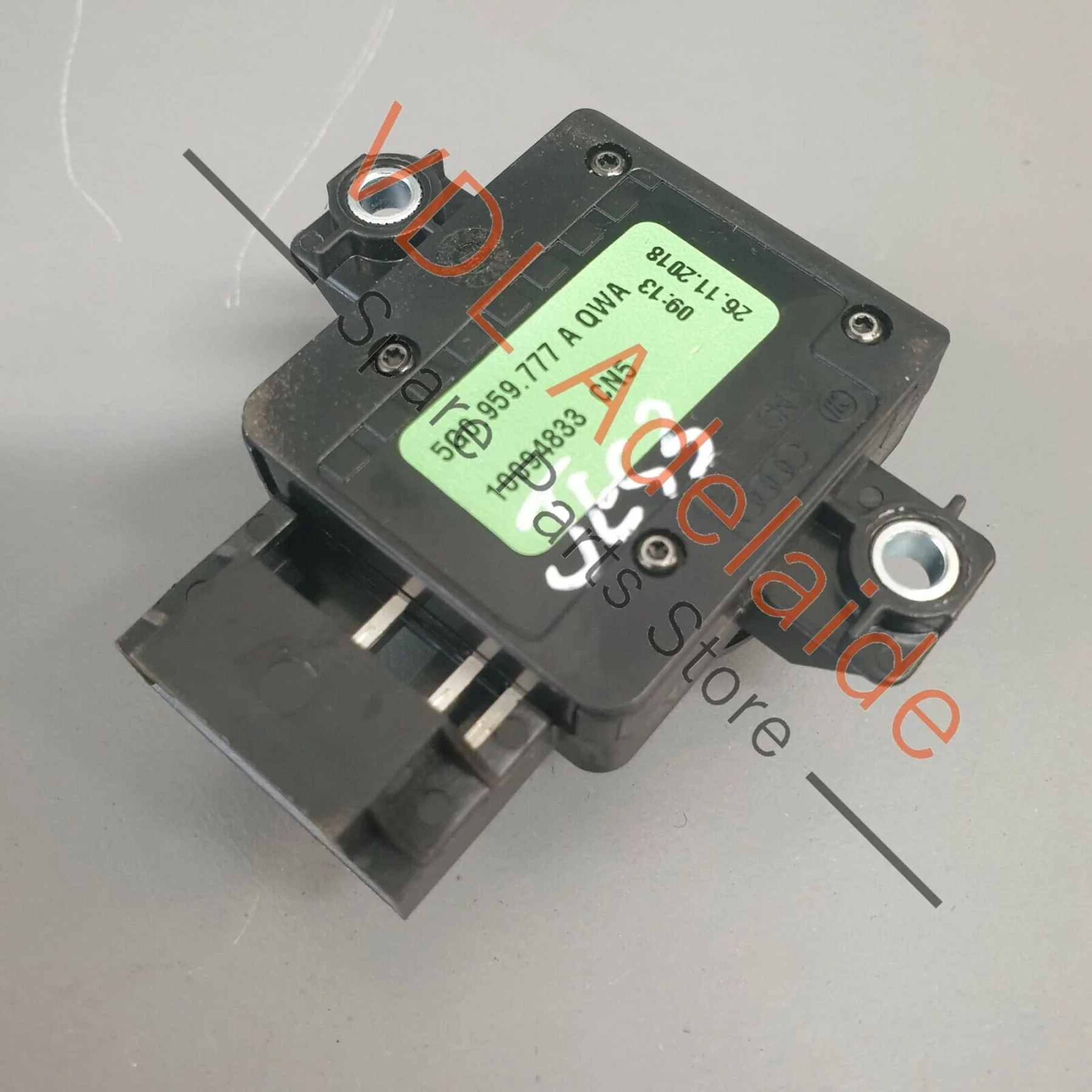 VW Tiguan R Mk2 5NA MQB Seat Switch for Lumbar Adjustment 5G0959777A - Image 6