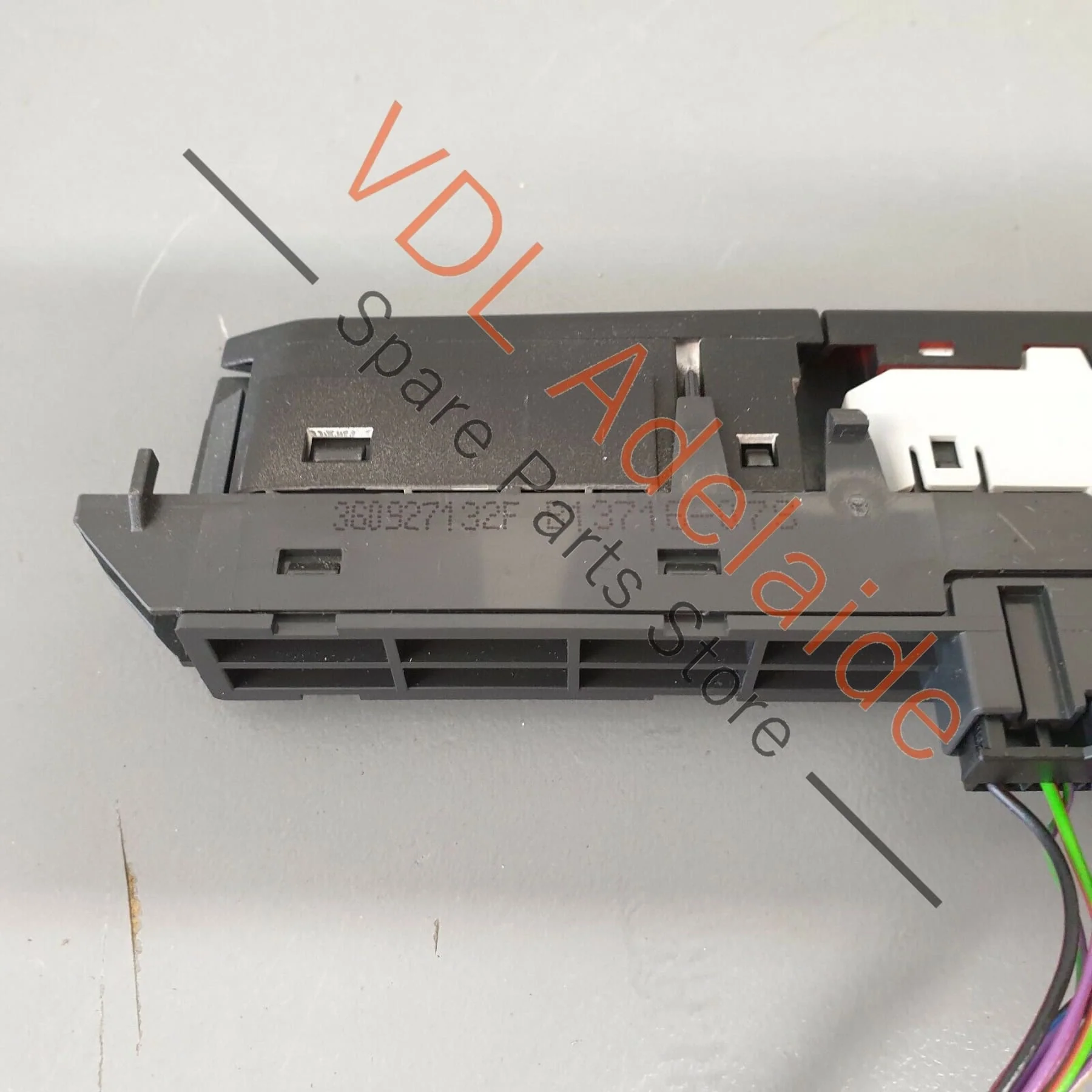 VW Passat B8 3G PDC Park Assist Hazard Light Switch 3G0927132F - Image 5