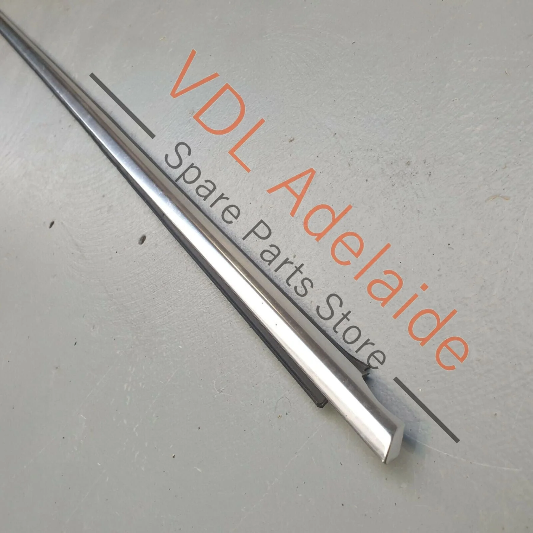 VW Passat R-Line B8 3G Sedan Front Right Exterior Window Door Chrome Trim PAT3