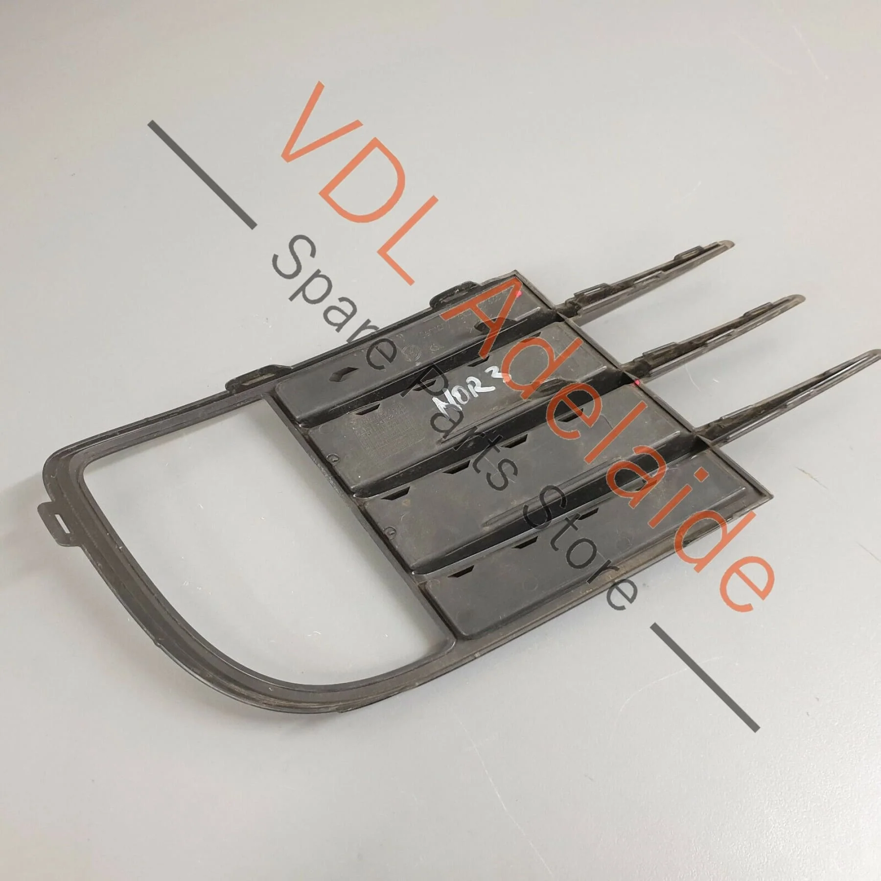 VW Golf GTi Mk6 Front Left Outer Bumper Fog Light Vent Grille 5K0853665C NOR3 - Image 4